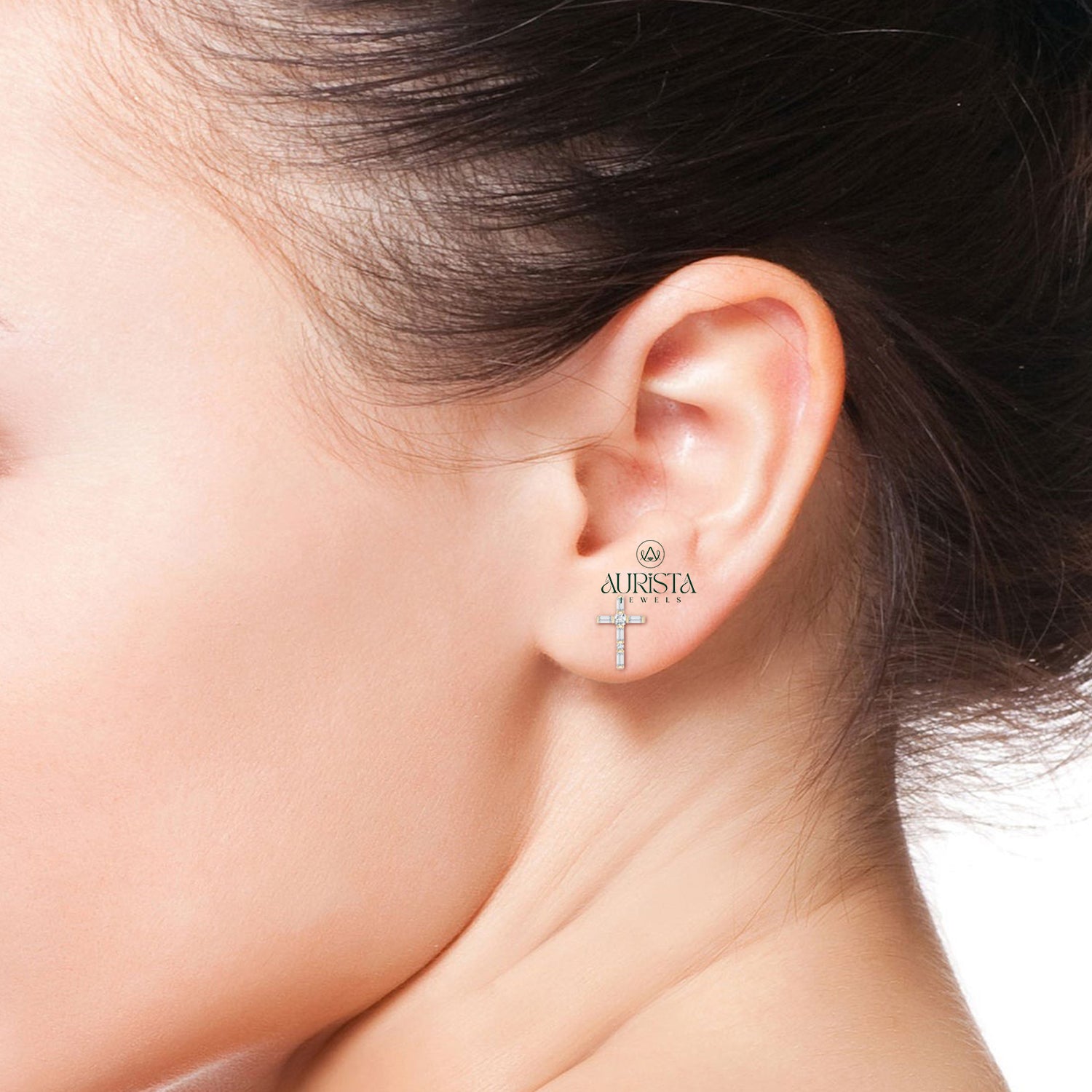 Fancy Earrings with Brilliant Diamond