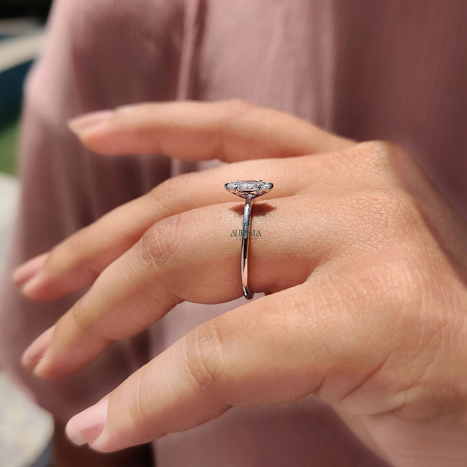 Sophisticated Solitaire Ring with Brilliant Cut