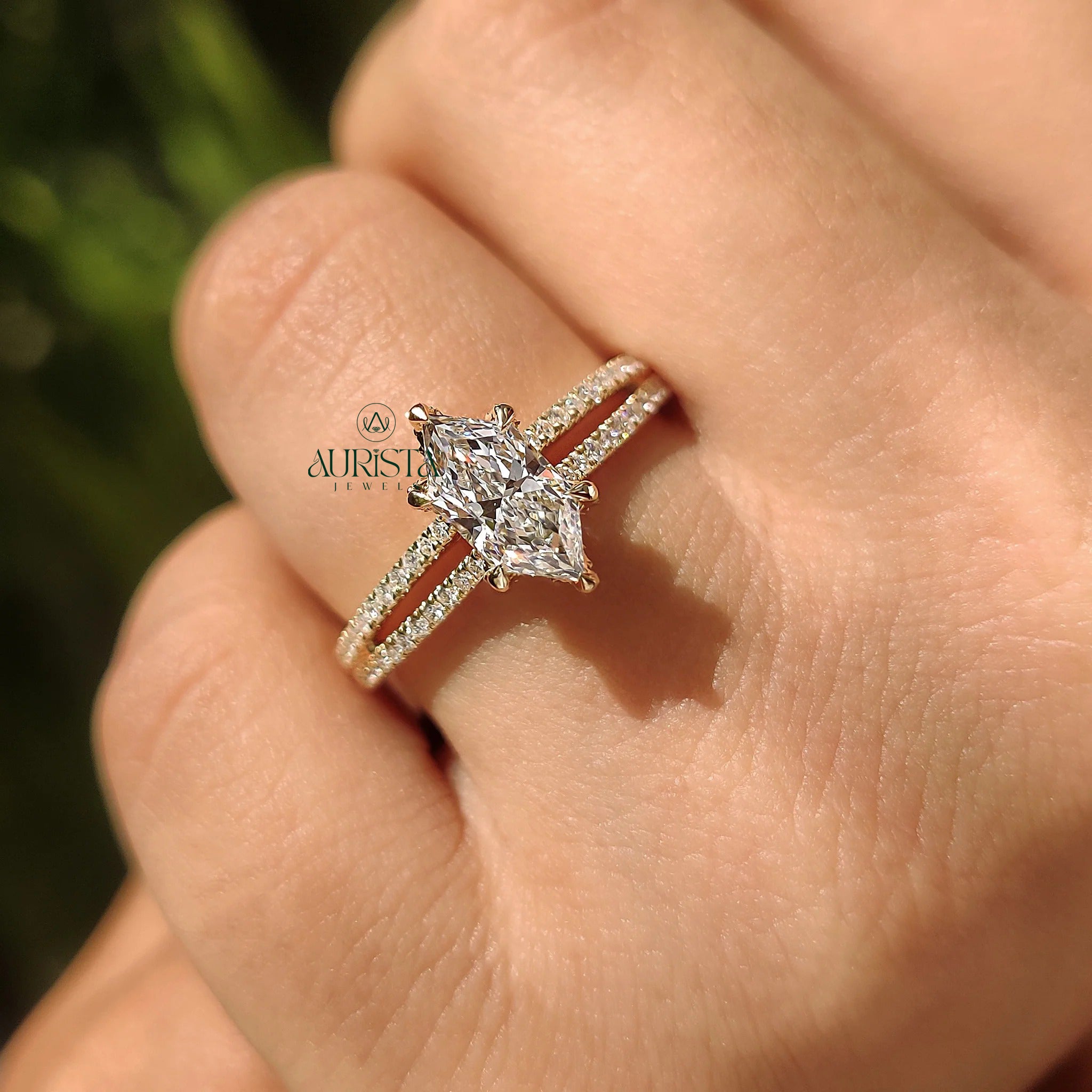 Timeless Glow – Premium Elegance with Graceful Shine