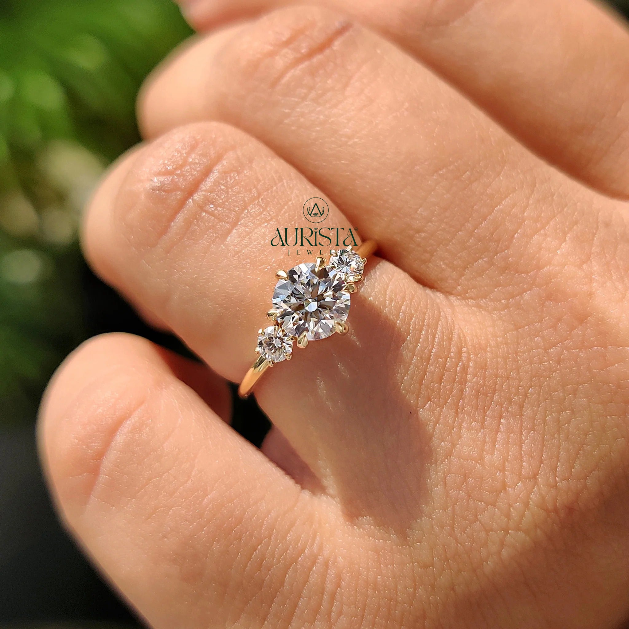 Promise of Love – Fine Ring with Sparkling Diamond