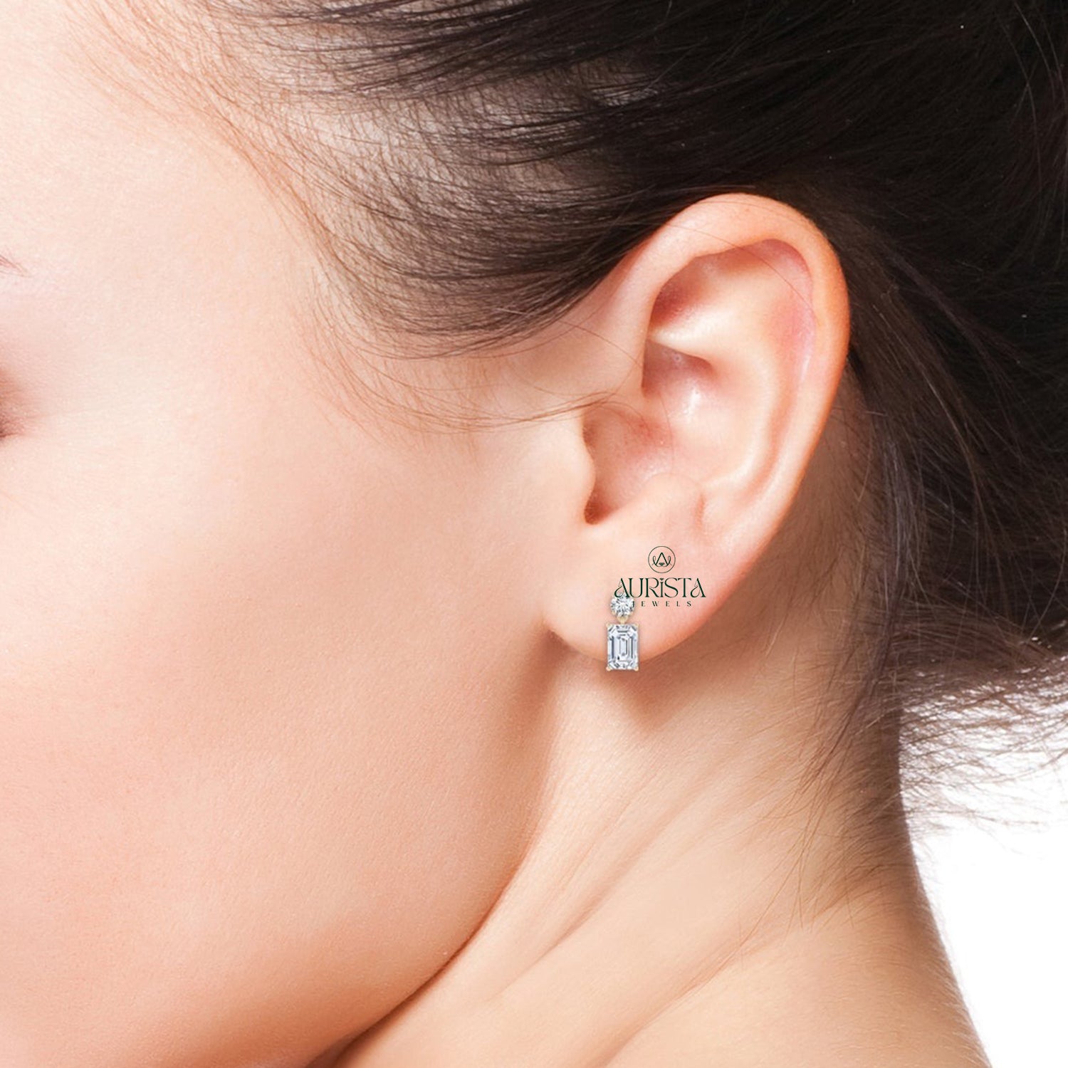 Royal Earrings with Fine Diamond