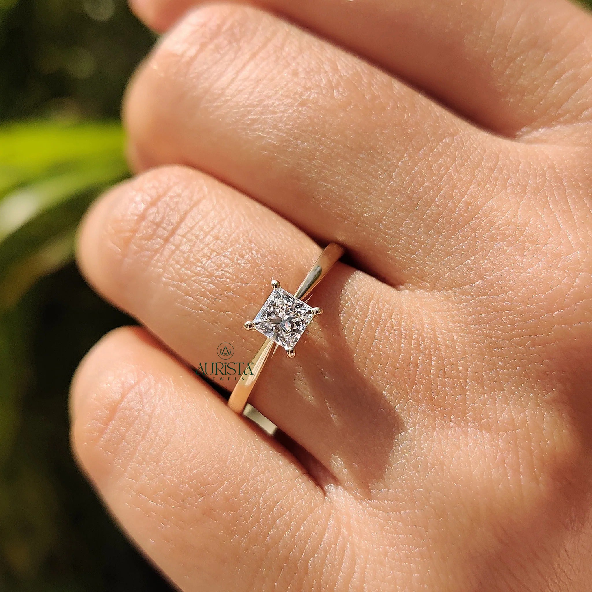 Sophisticated Shine in a Solitaire Diamond Ring