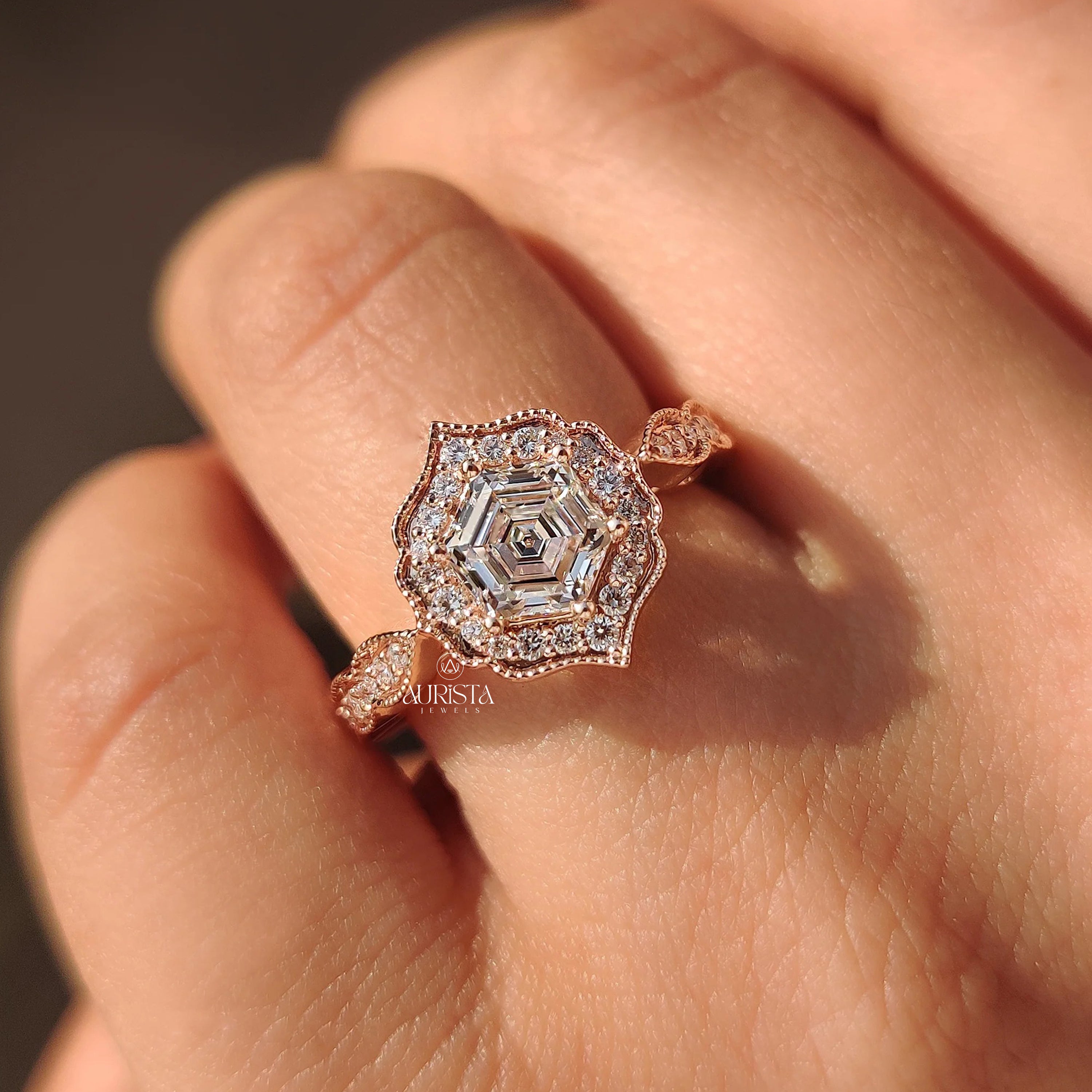 Infinite Love – Classic Gold Ring with Premium Diamond