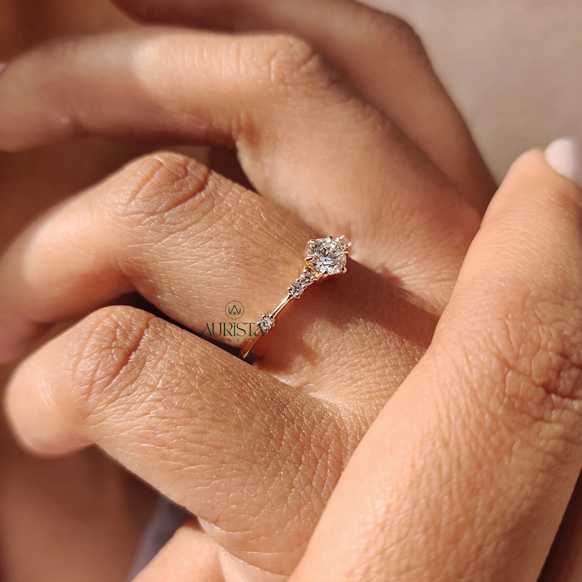 Eternal Sparkle – Classic Elegance with Shining Finish