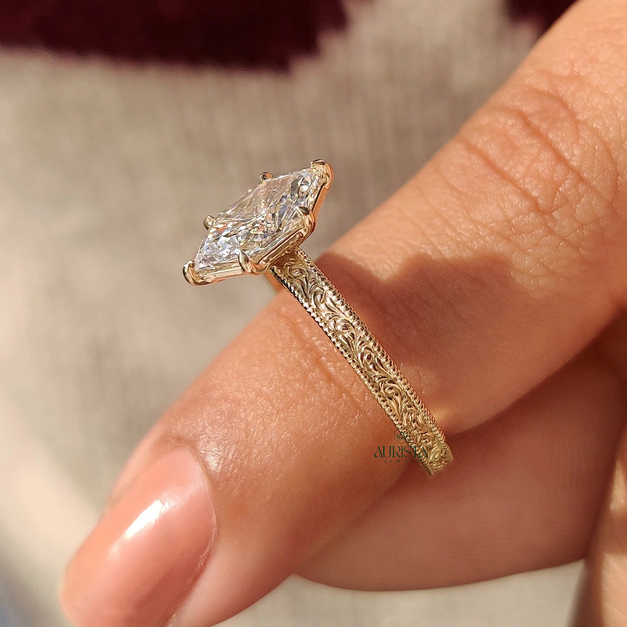 Single Diamond Elegance Ring with Graceful Design