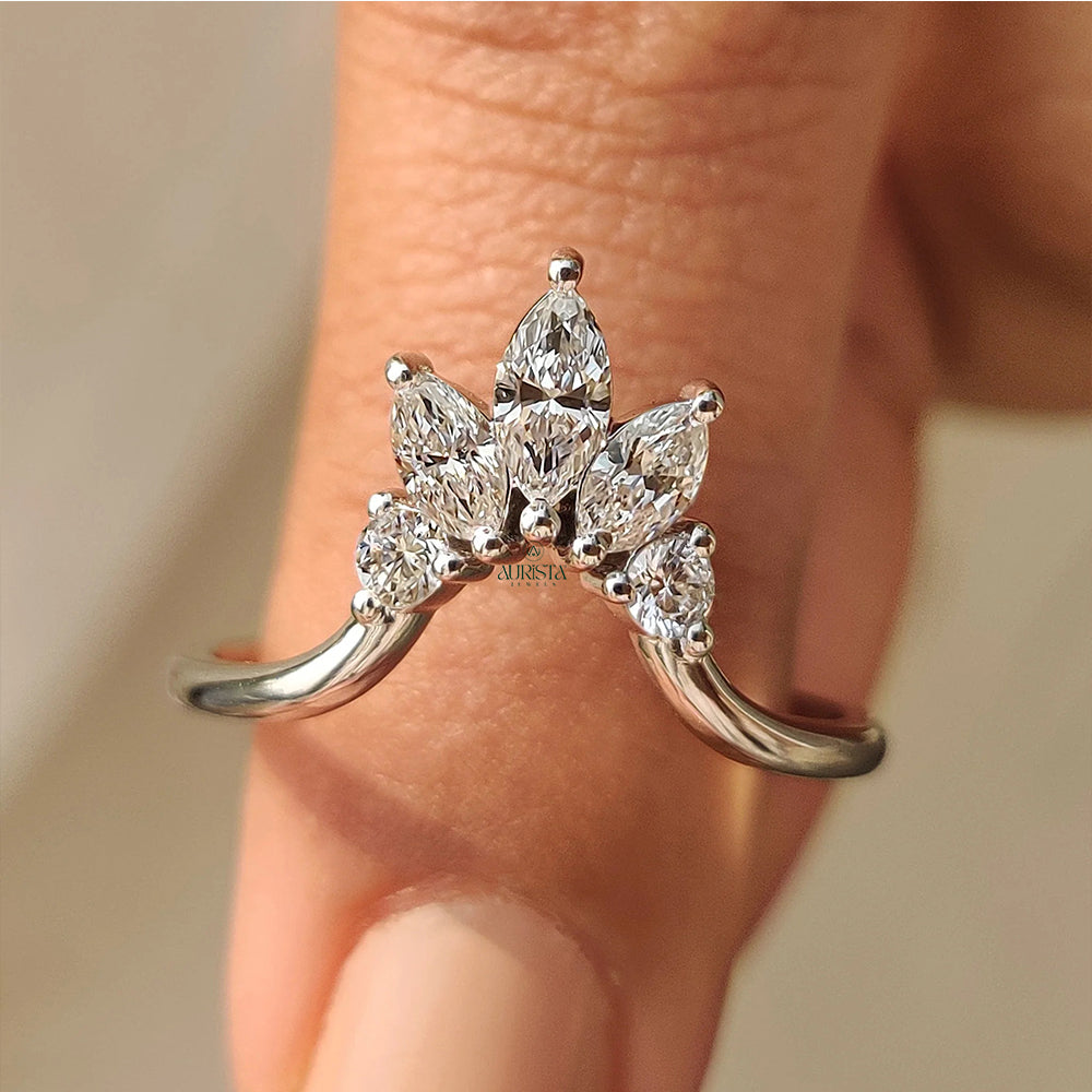 Timeless Union – White Gold Band with Marquise and Round Diamond