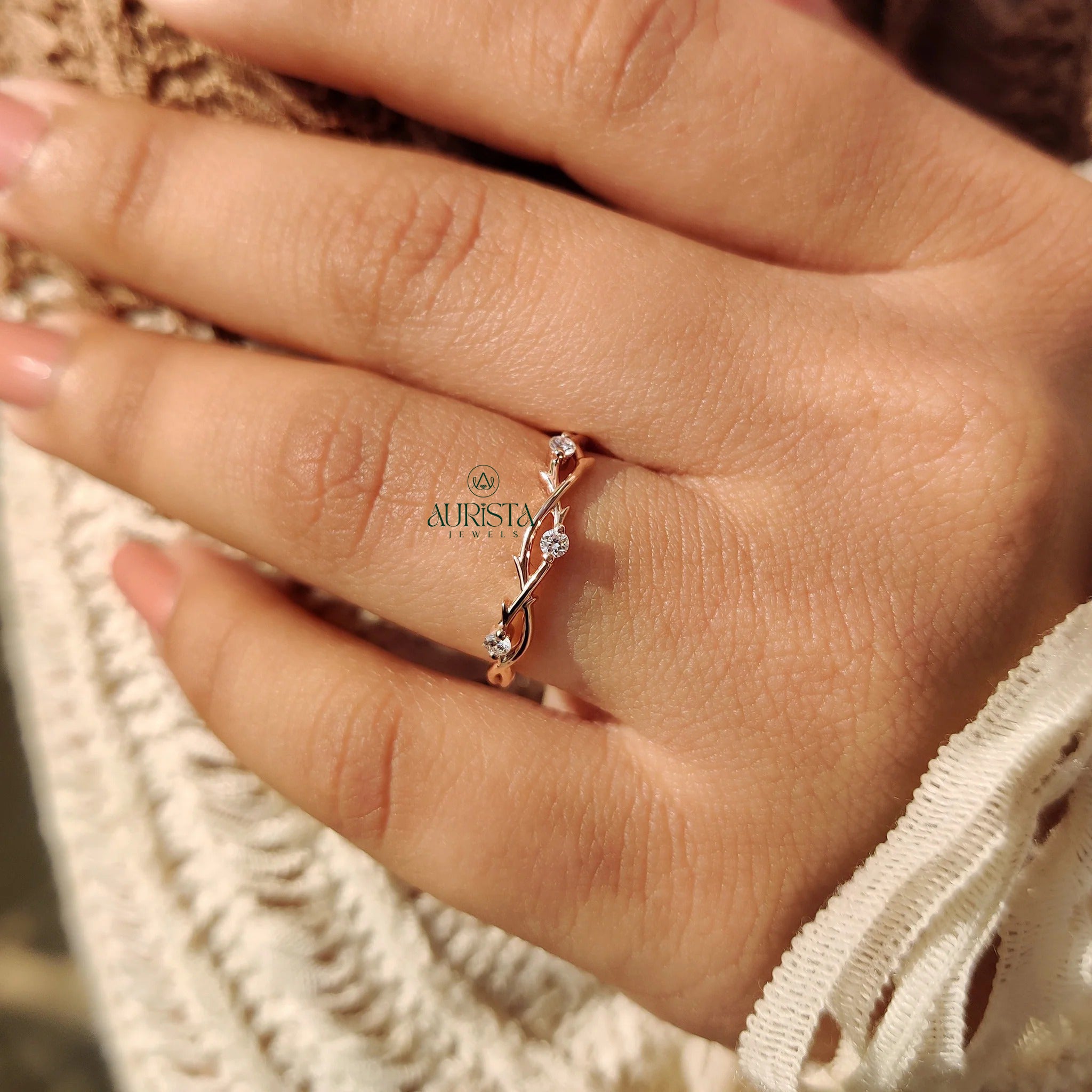 Eternal Sparkle – Classic Elegance with Shining Finish