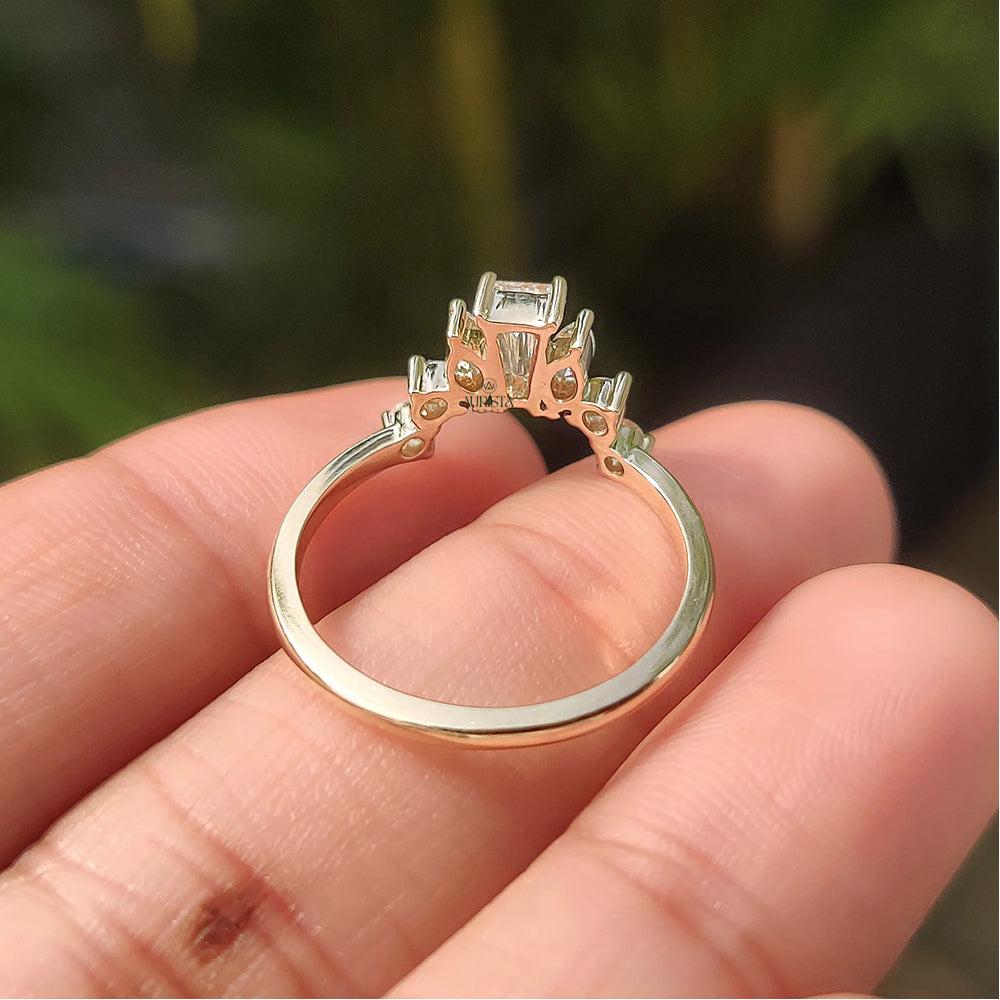Promise of Light – Yellow Gold Ring with Baguette Diamond