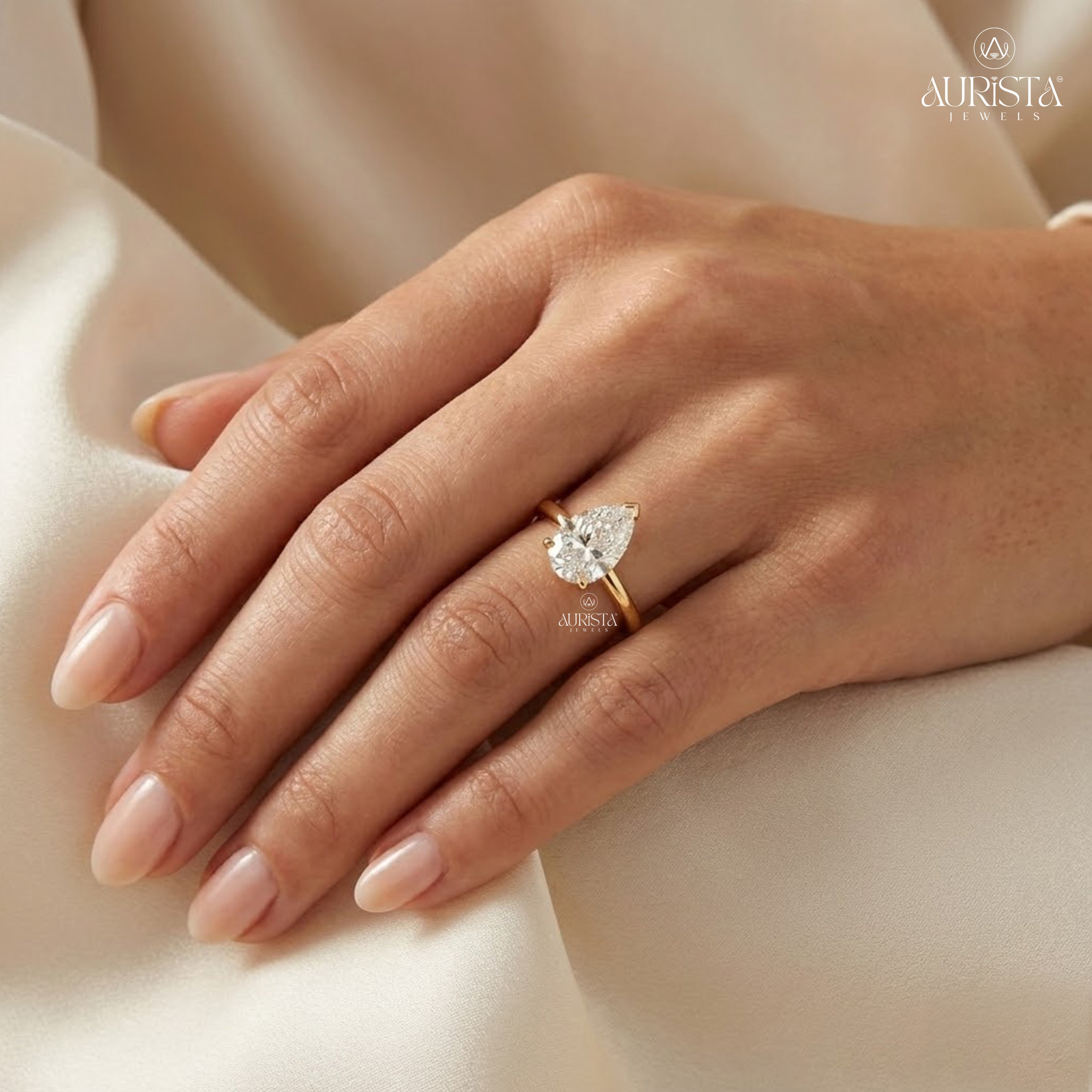 Shine Forever –Gold Ring with Pear Diamond