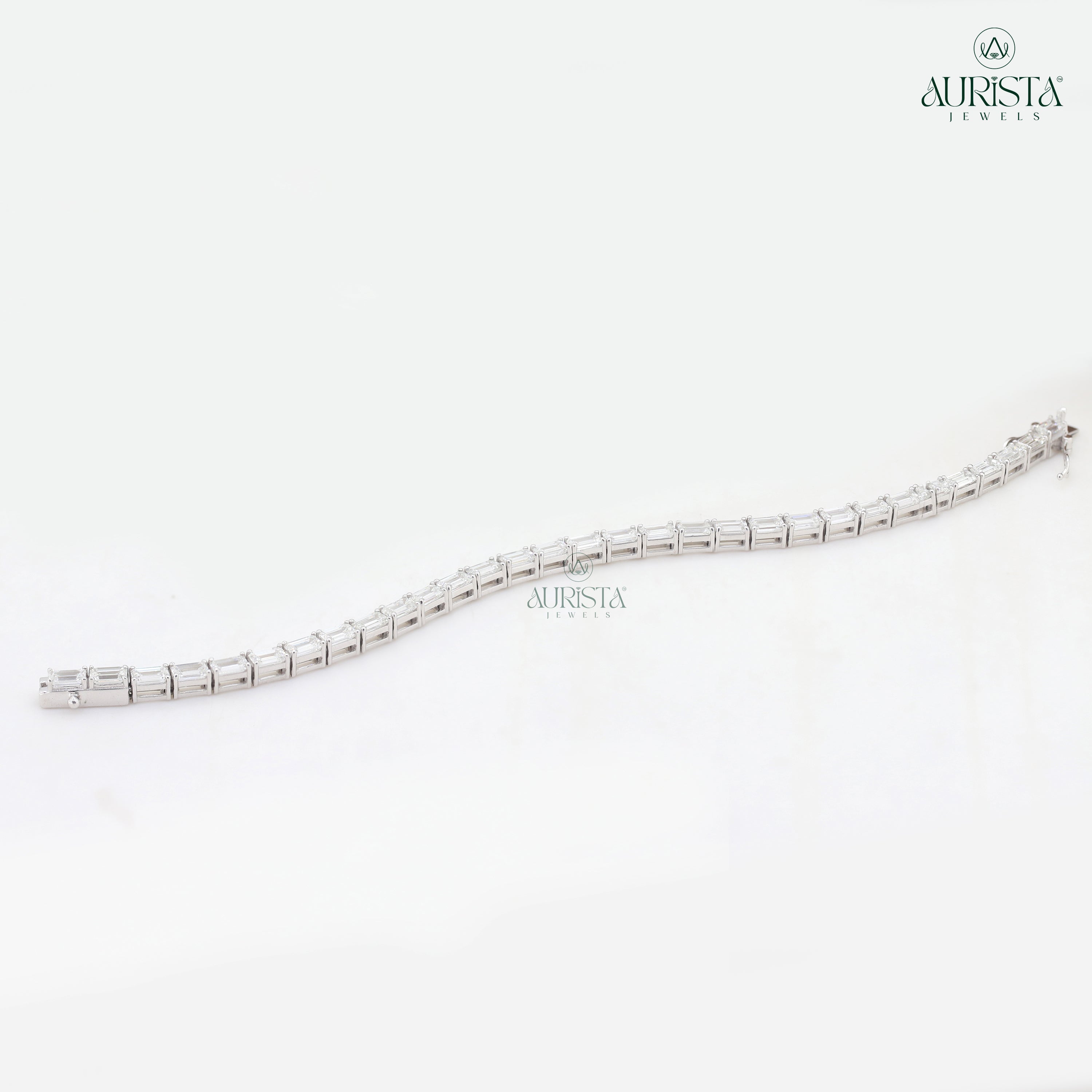 Lightbound Love – White Gold Tennis Bracelet