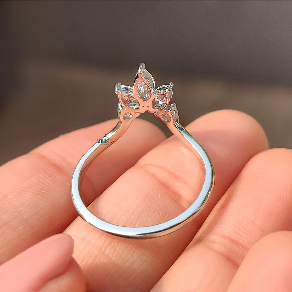 Timeless Union – White Gold Band with Marquise and Round Diamond