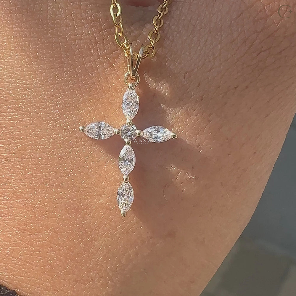 Celestial Glow Solitaire Diamond Pendant in Yellow Gold