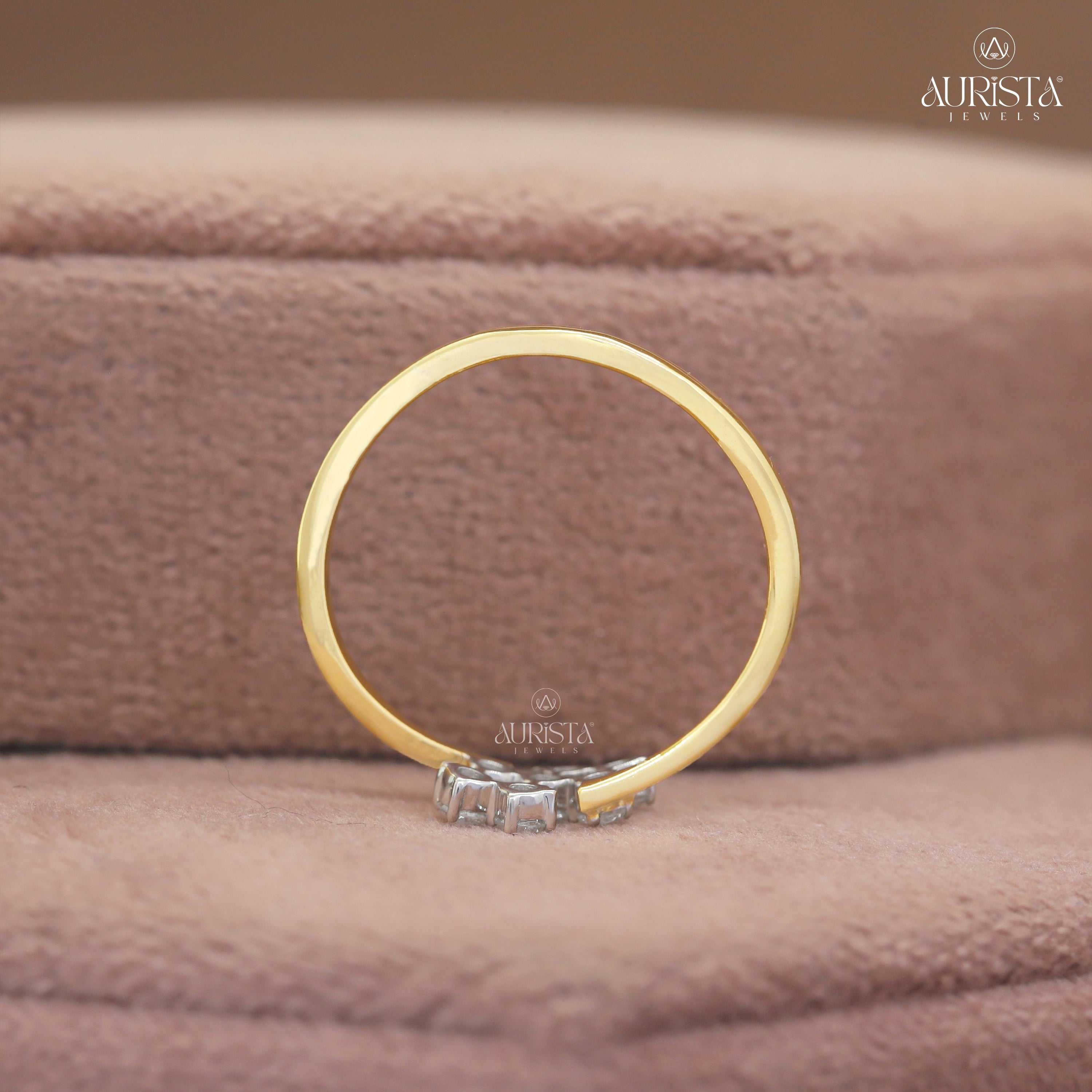 Wear Your Promise- Yellow Gold Band with Round Diamond