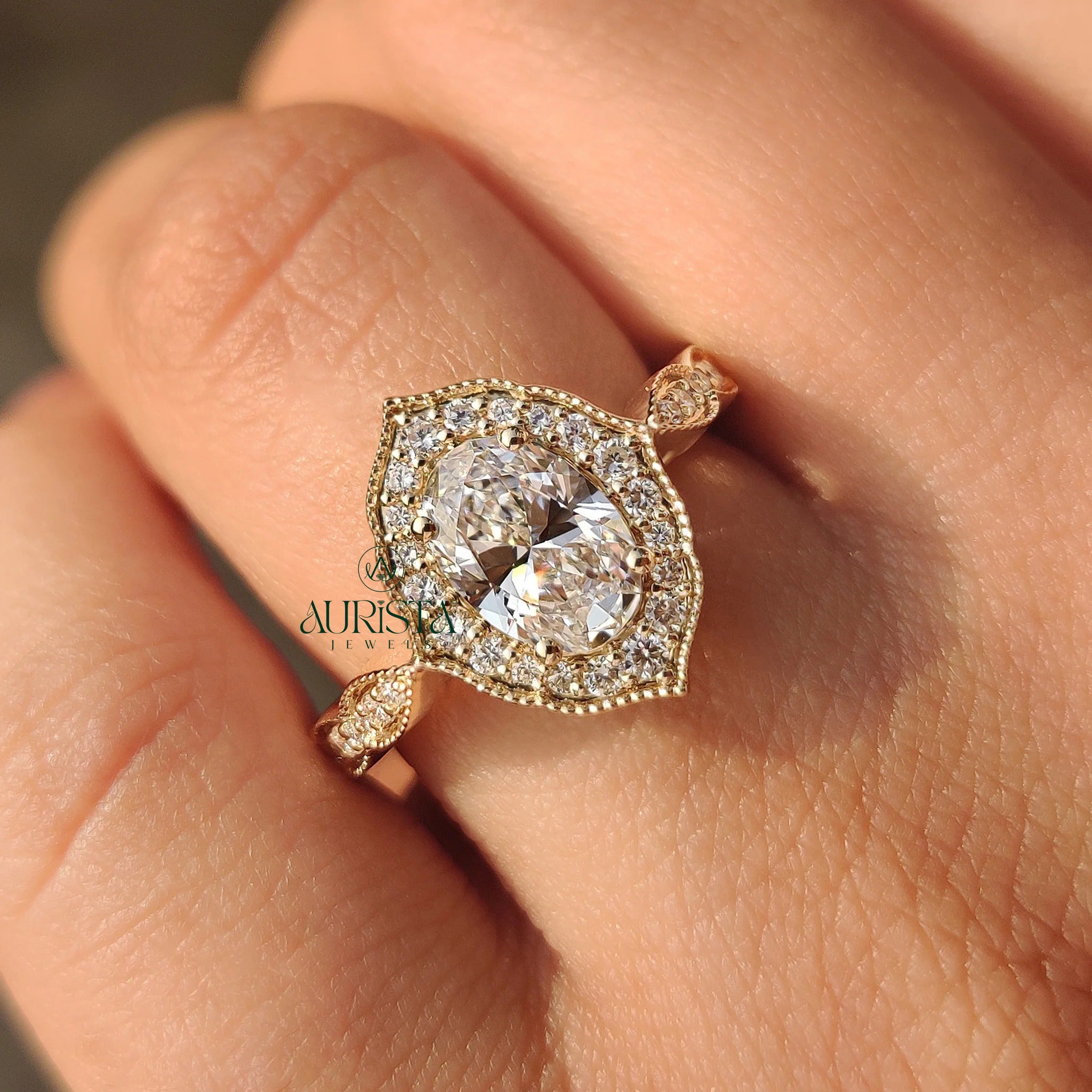 Elegant Oval Cut Diamond Ring with Sparkling Side Stones