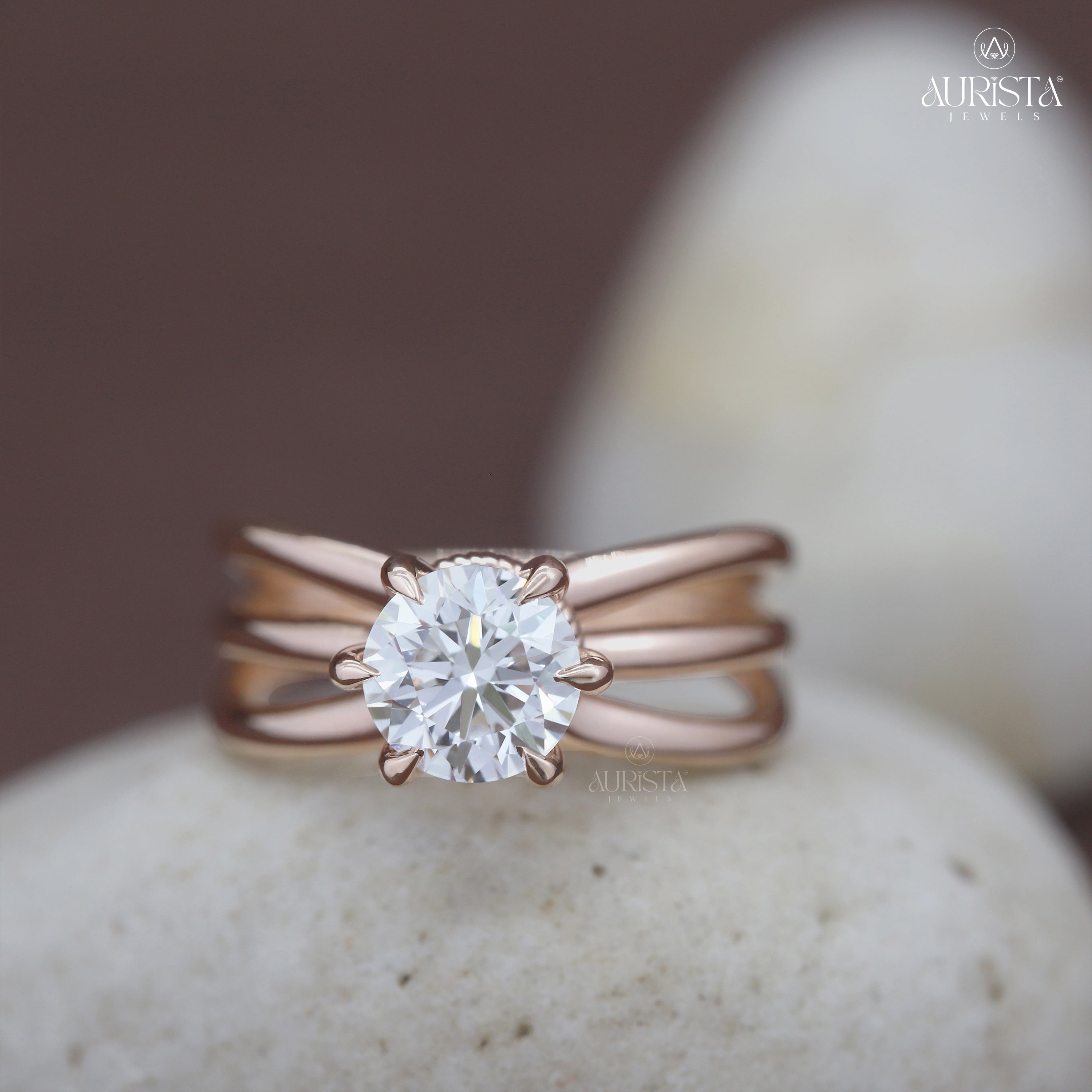 Forever Gleam – Rose Gold Band with Round Diamond