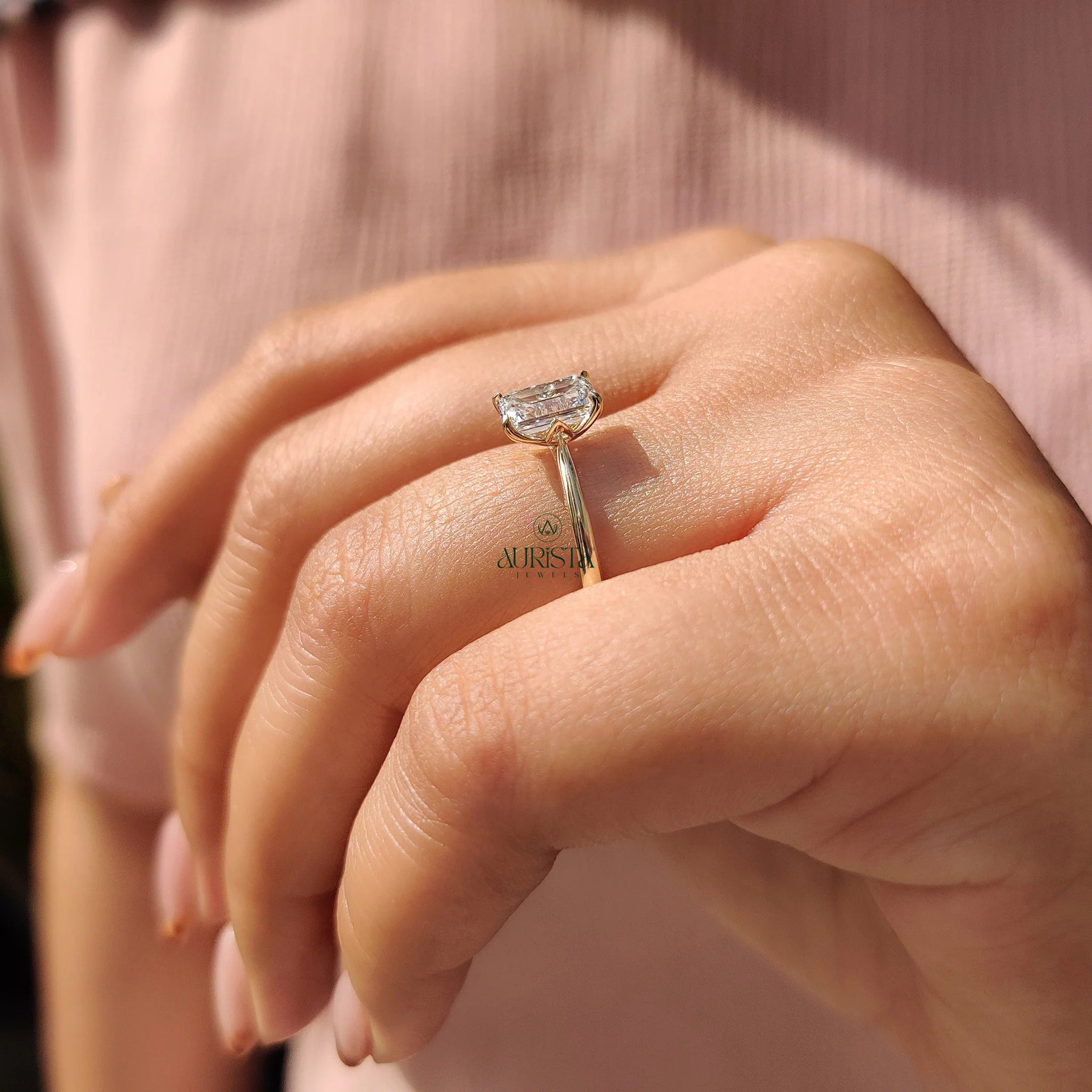 Brilliant Emerald Diamond Ring Crafted for Modern Luxury