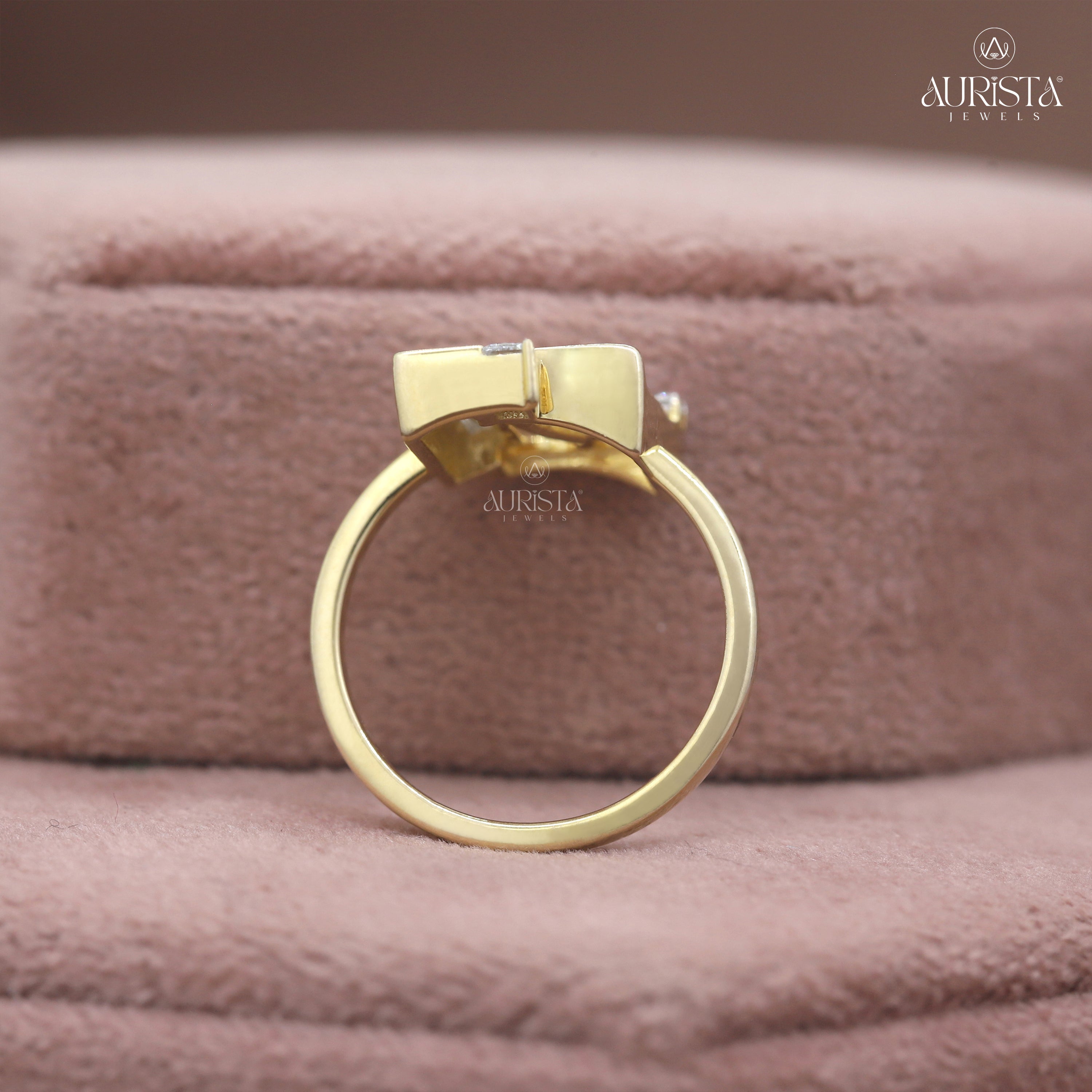 Promise Eternal – Yellow Gold Ring with Mix Diamond