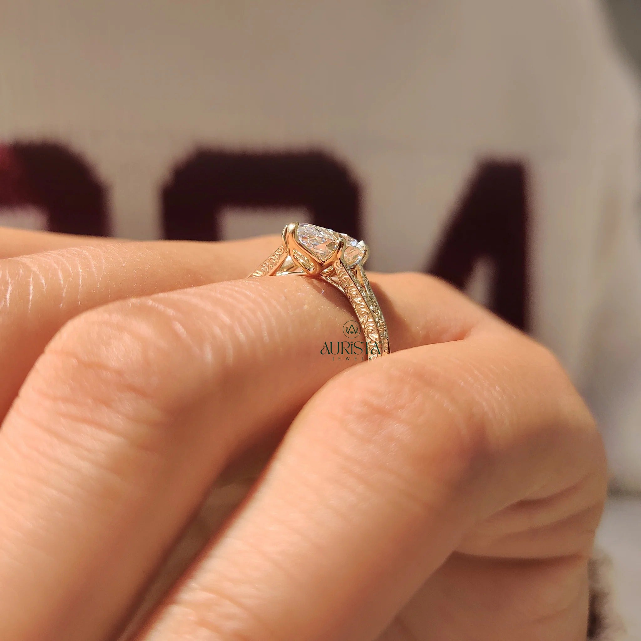 Graceful Diamond Solitaire with Fine Detailing