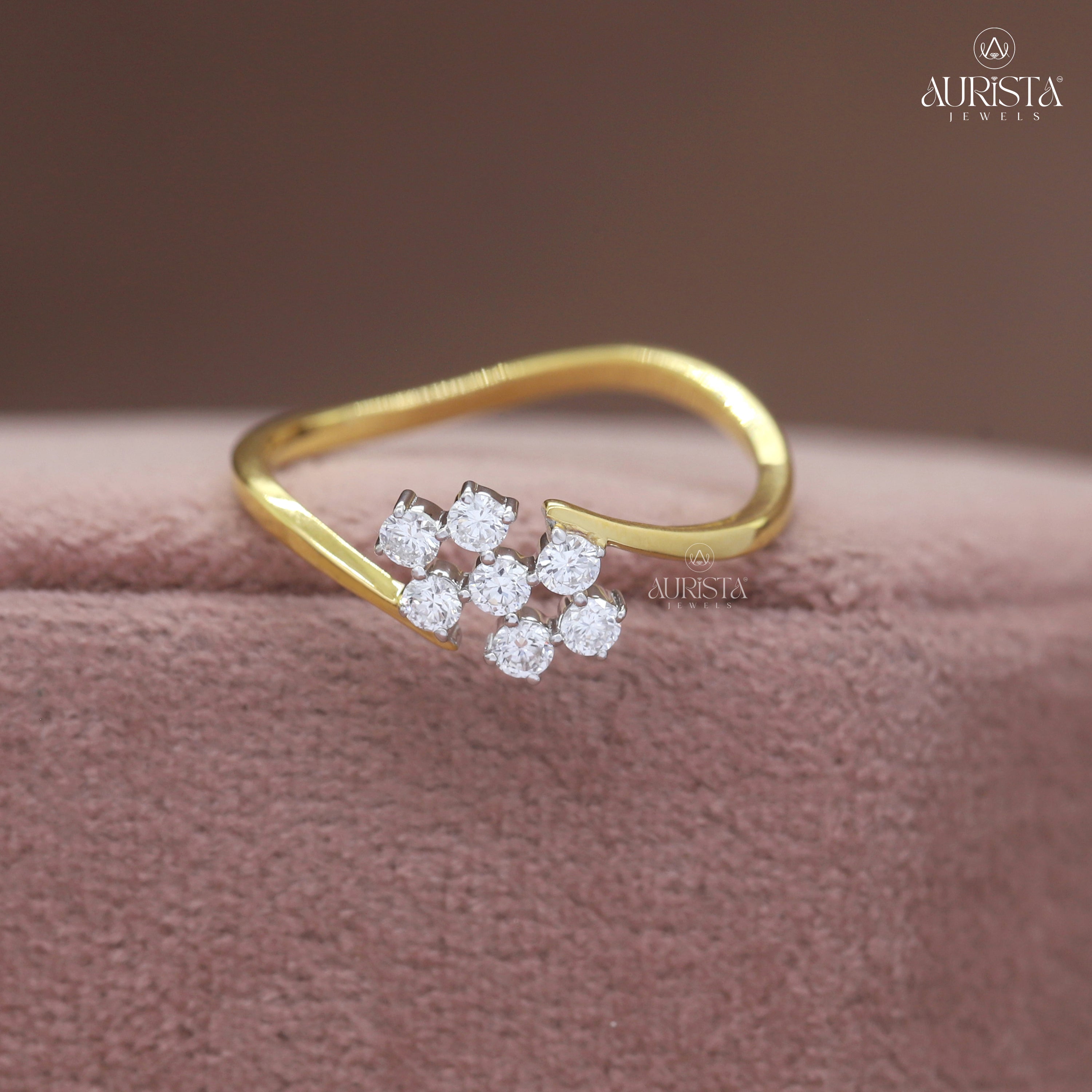 Wear Your Promise- Yellow Gold Band with Round Diamond