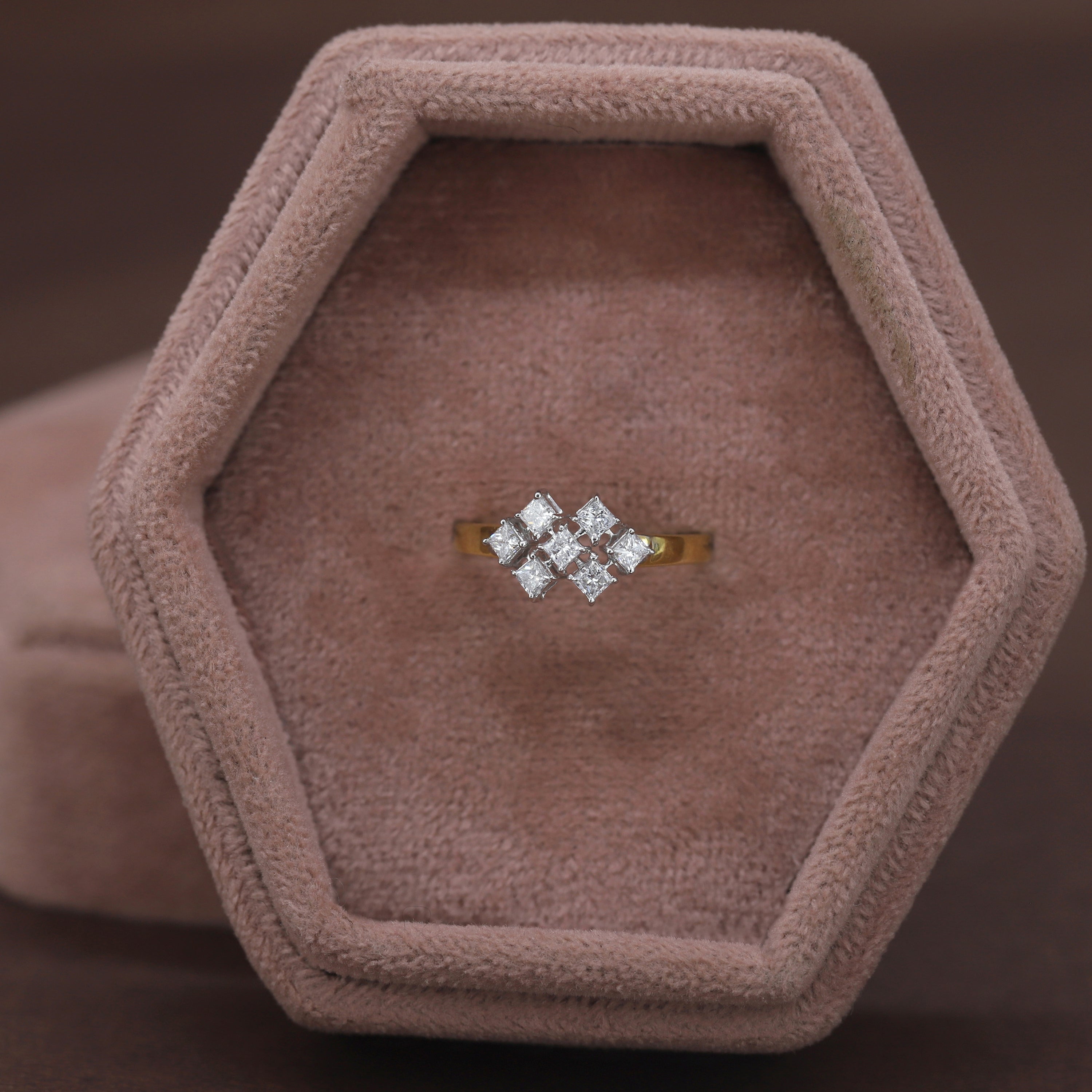 The Diamond of Forever – Custom Ring Whit Princess Diamond Ring