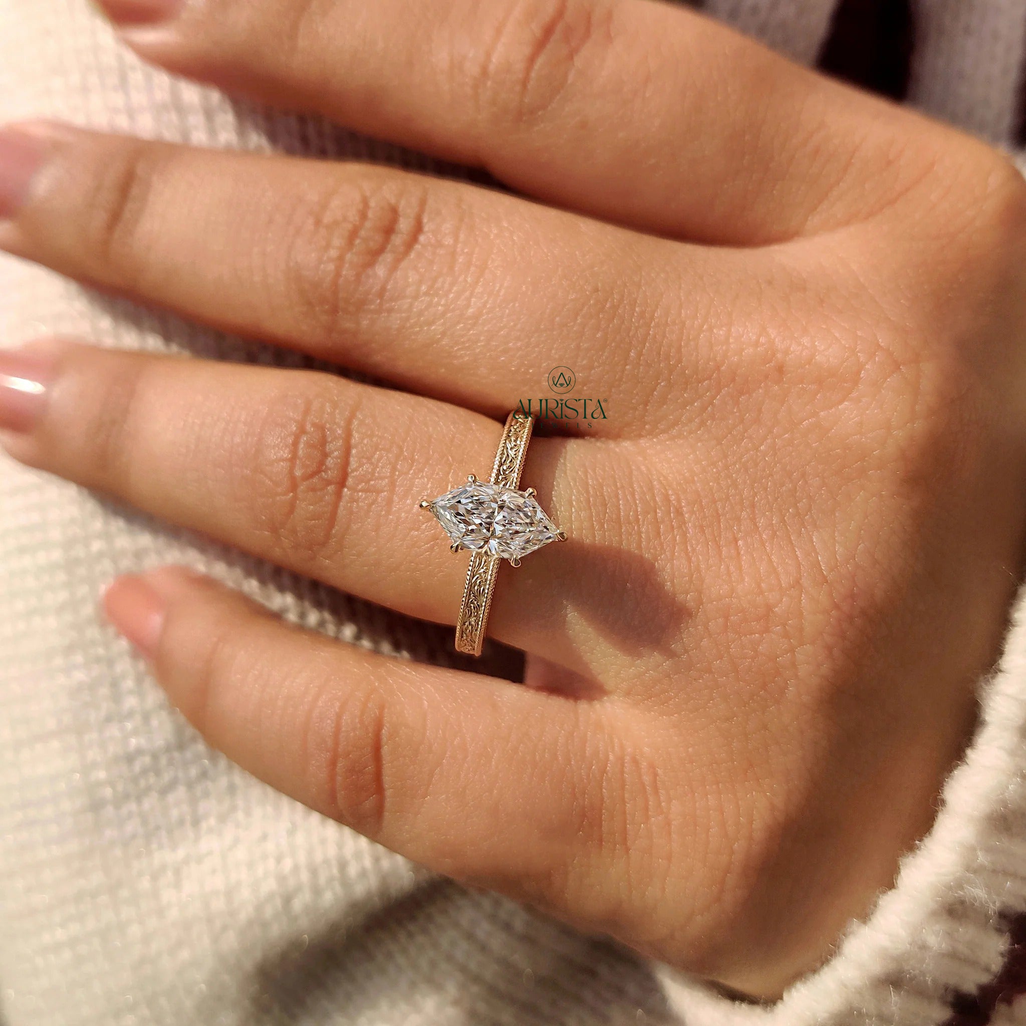 Single Diamond Elegance Ring with Graceful Design