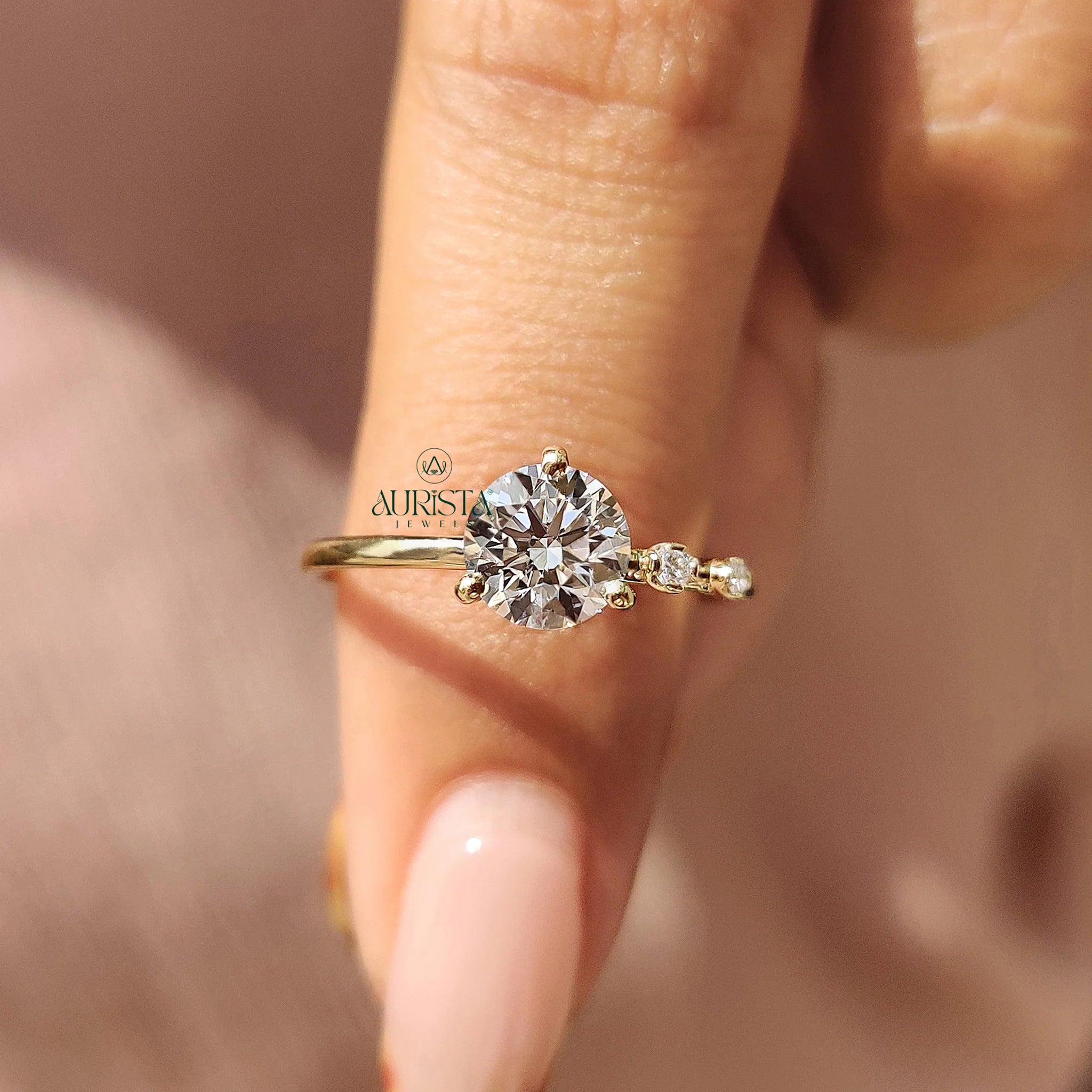 Round Brilliant Diamond Ring with Graduated Side Accents