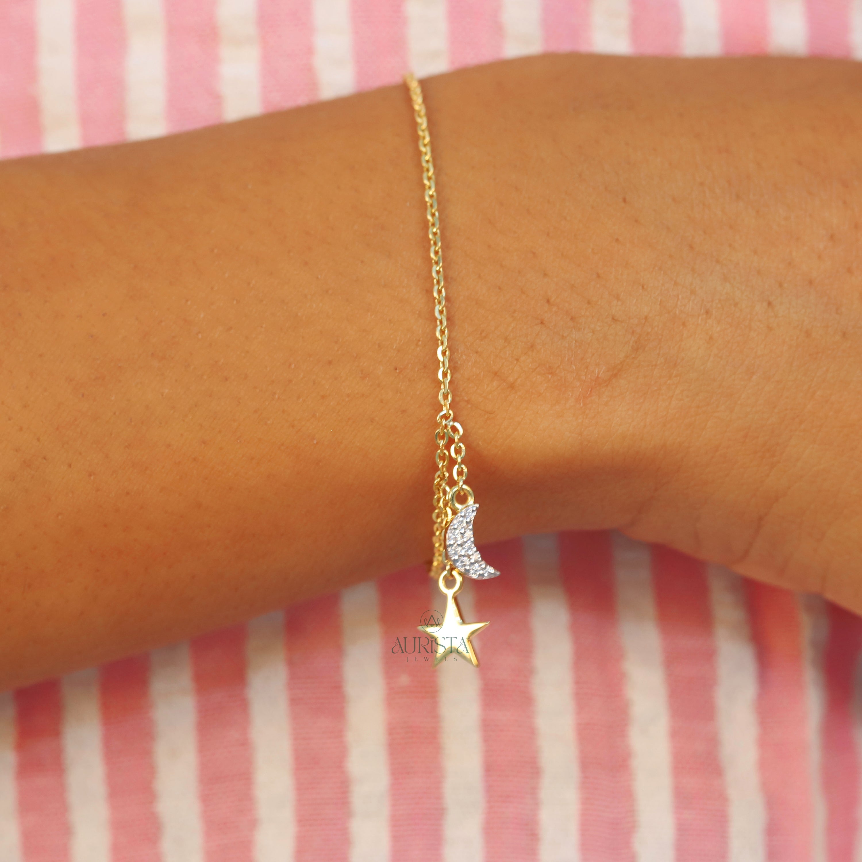 Gift of Forever – Yellow Gold with Moonlight Chain Bracelet