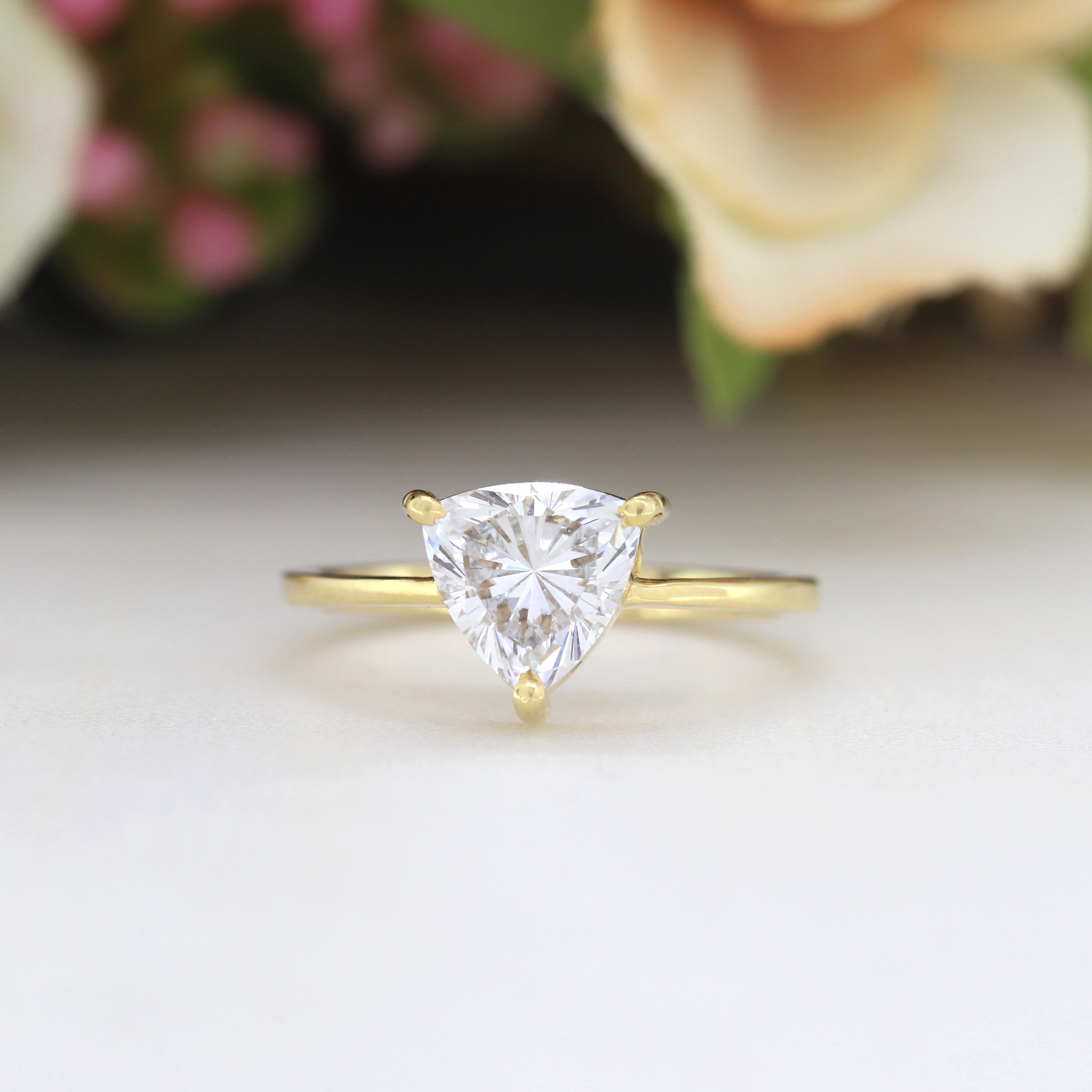 Timeless Vows – Yellow Gold Ring with Triangle Diamond