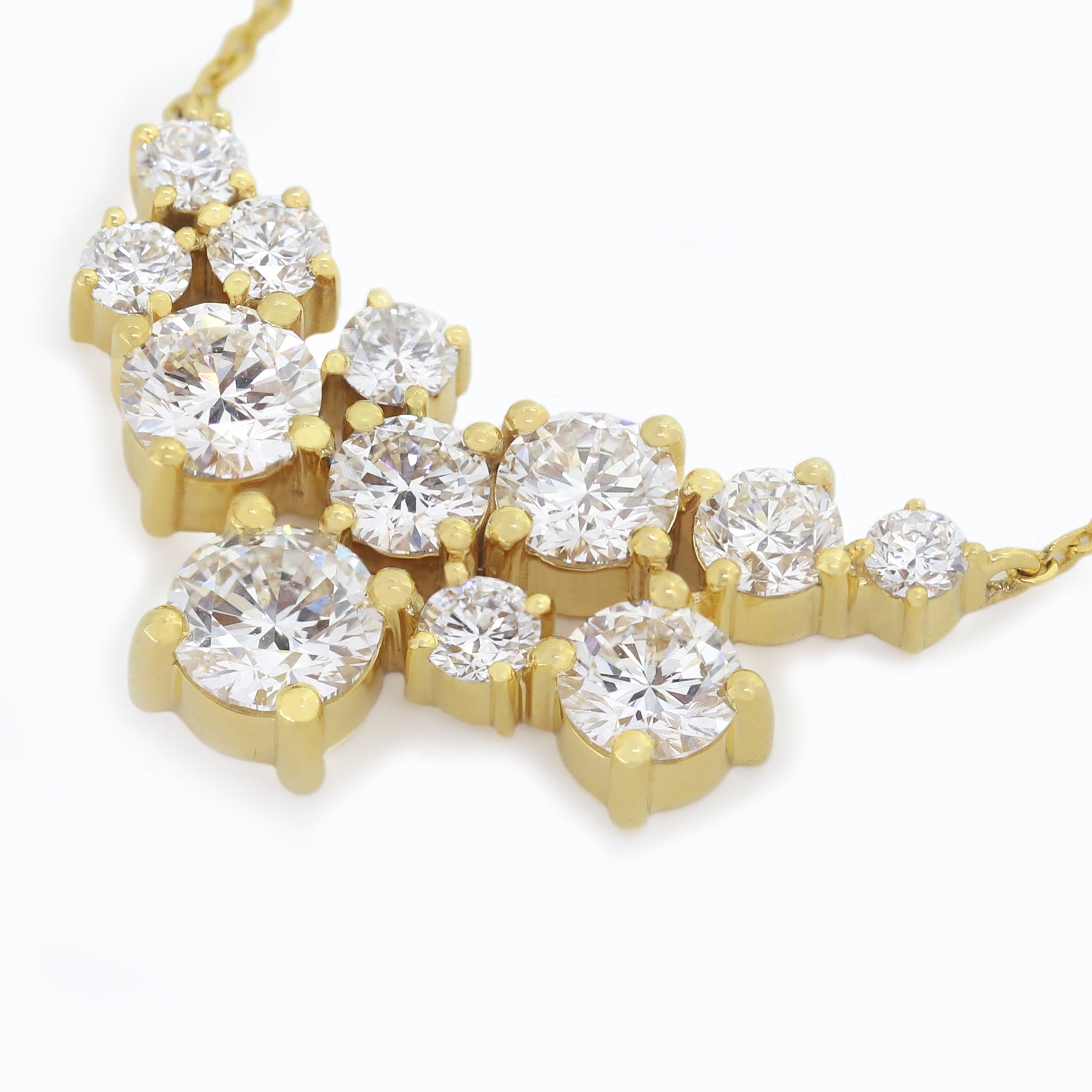 Classic Spark Round Diamond Pendant in Rose Gold