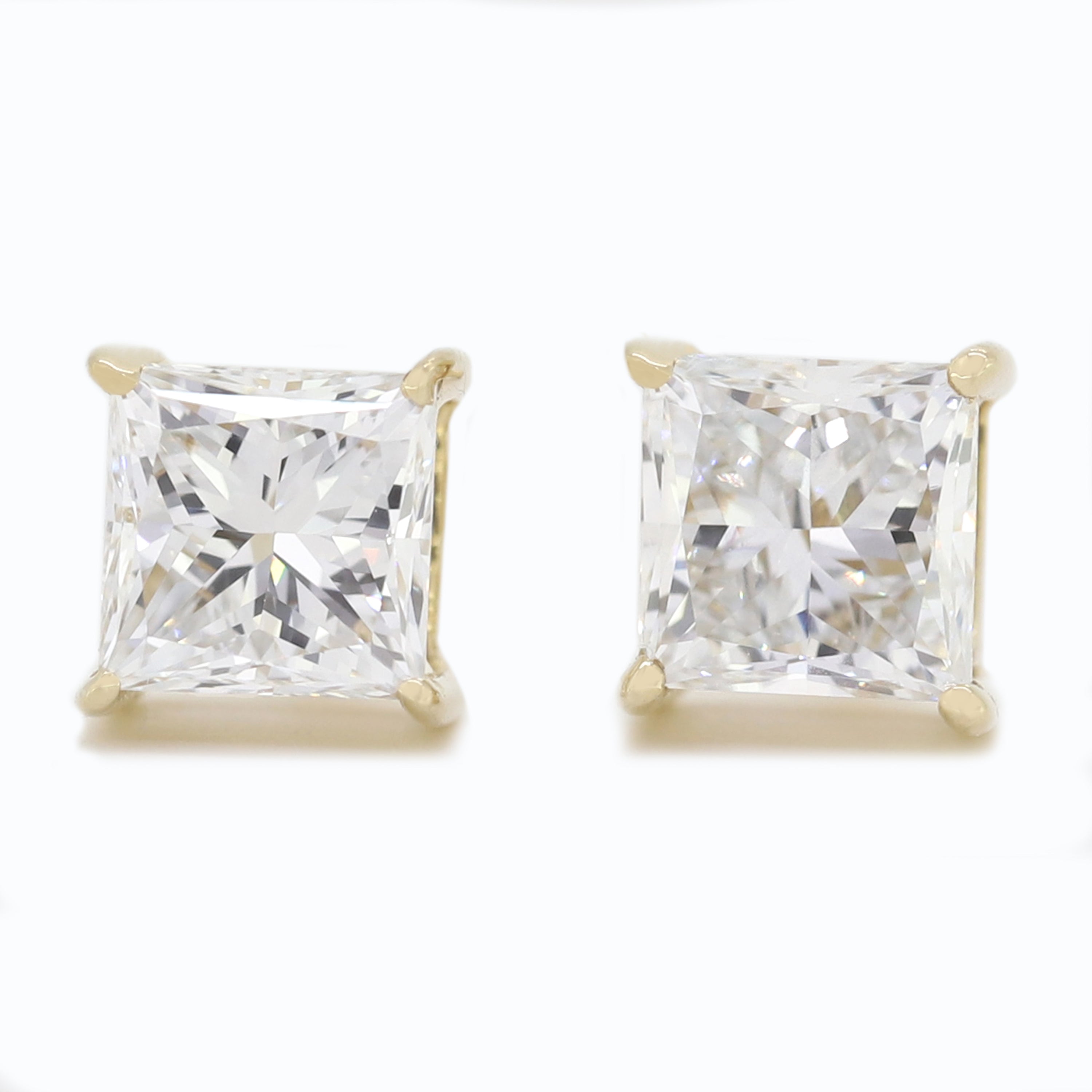 Forever Gleam – Princess Cut Diamond Earrings