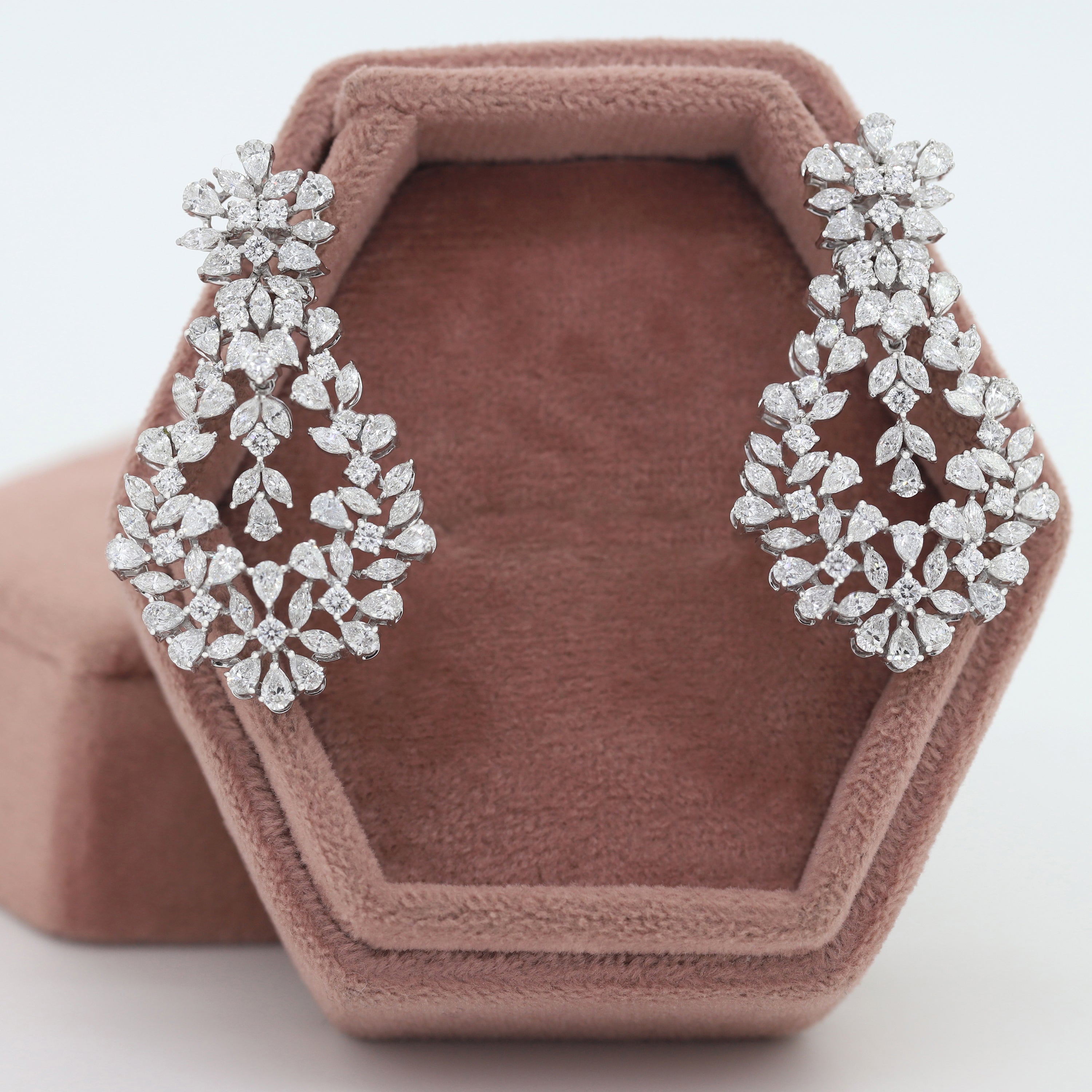 Brilliant Essence – Diamond Earrings