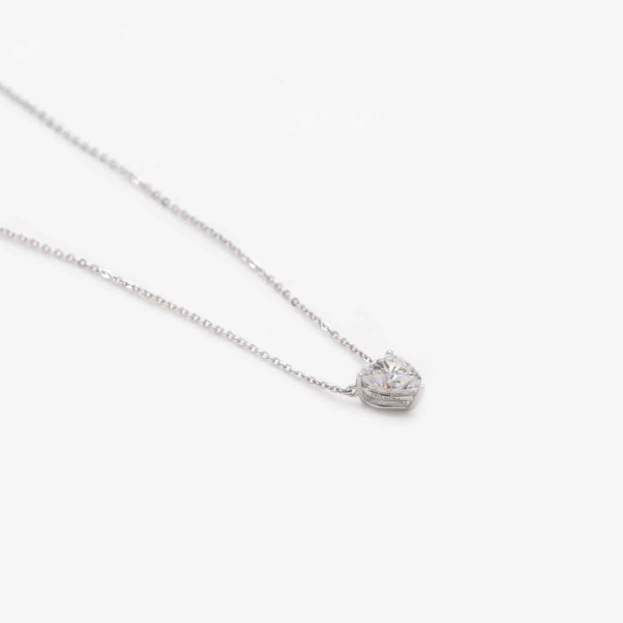 Everyday Elegance Heart Diamond Pendant in White Gold