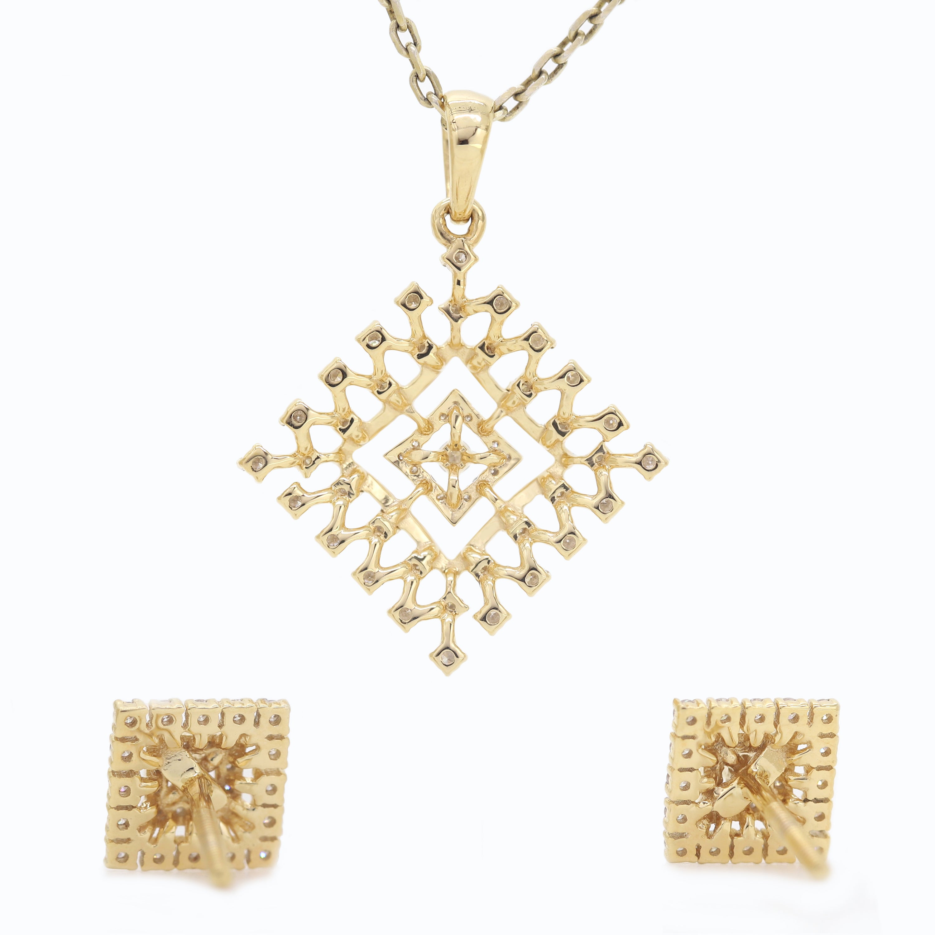 Golden Bloom Round Diamond Pendant with Earrings Set