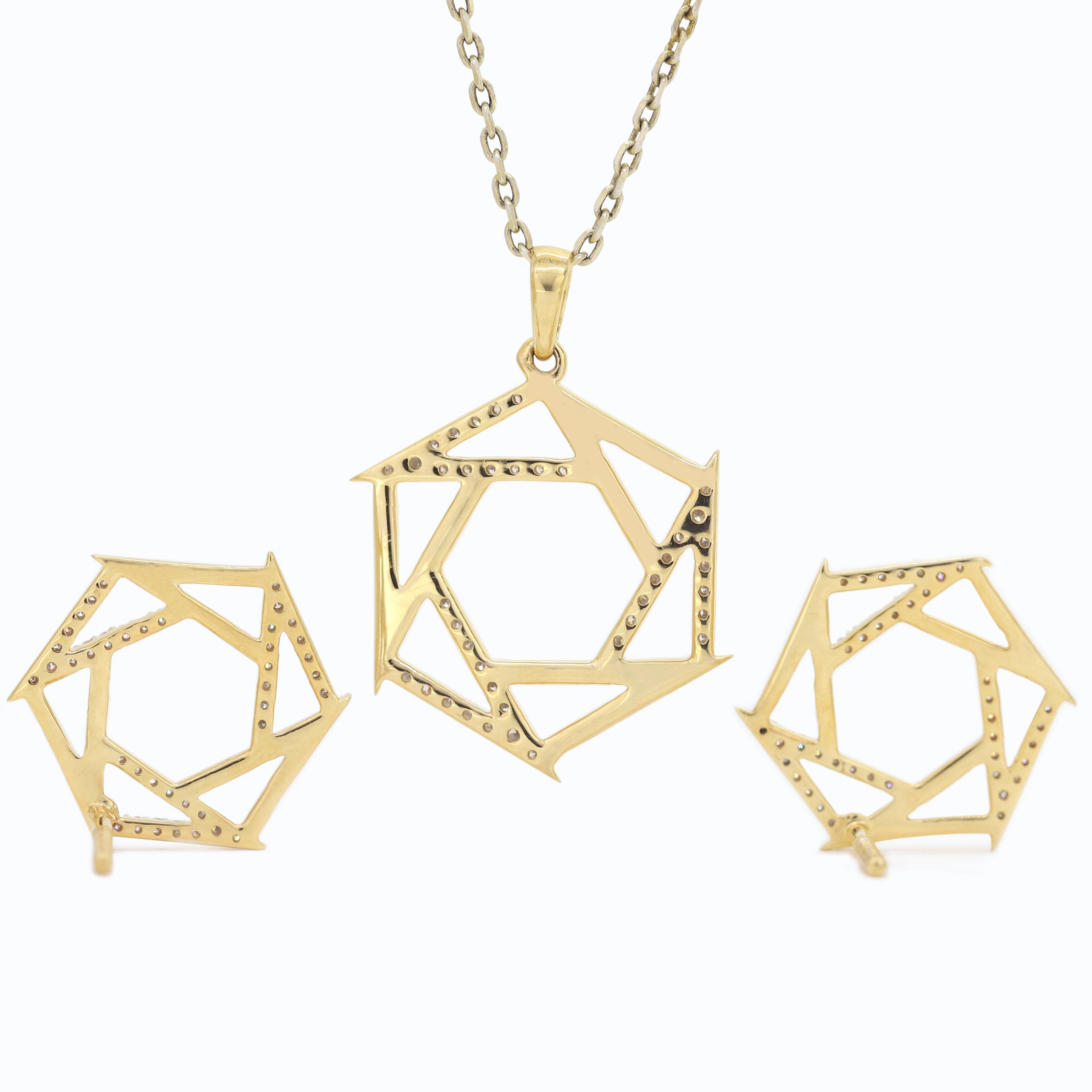 Dazzling Bloom – Yellow Gold Cluster Diamond Jewelry Set