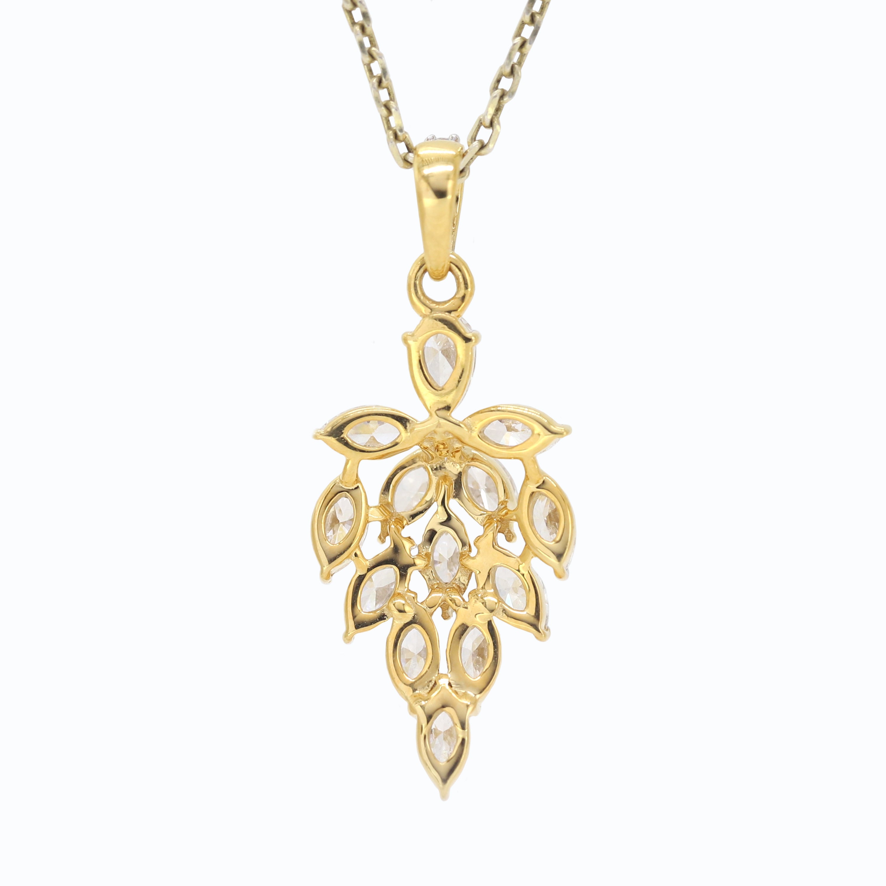 Pure Glow Round Diamond Pendant in Yellow Gold