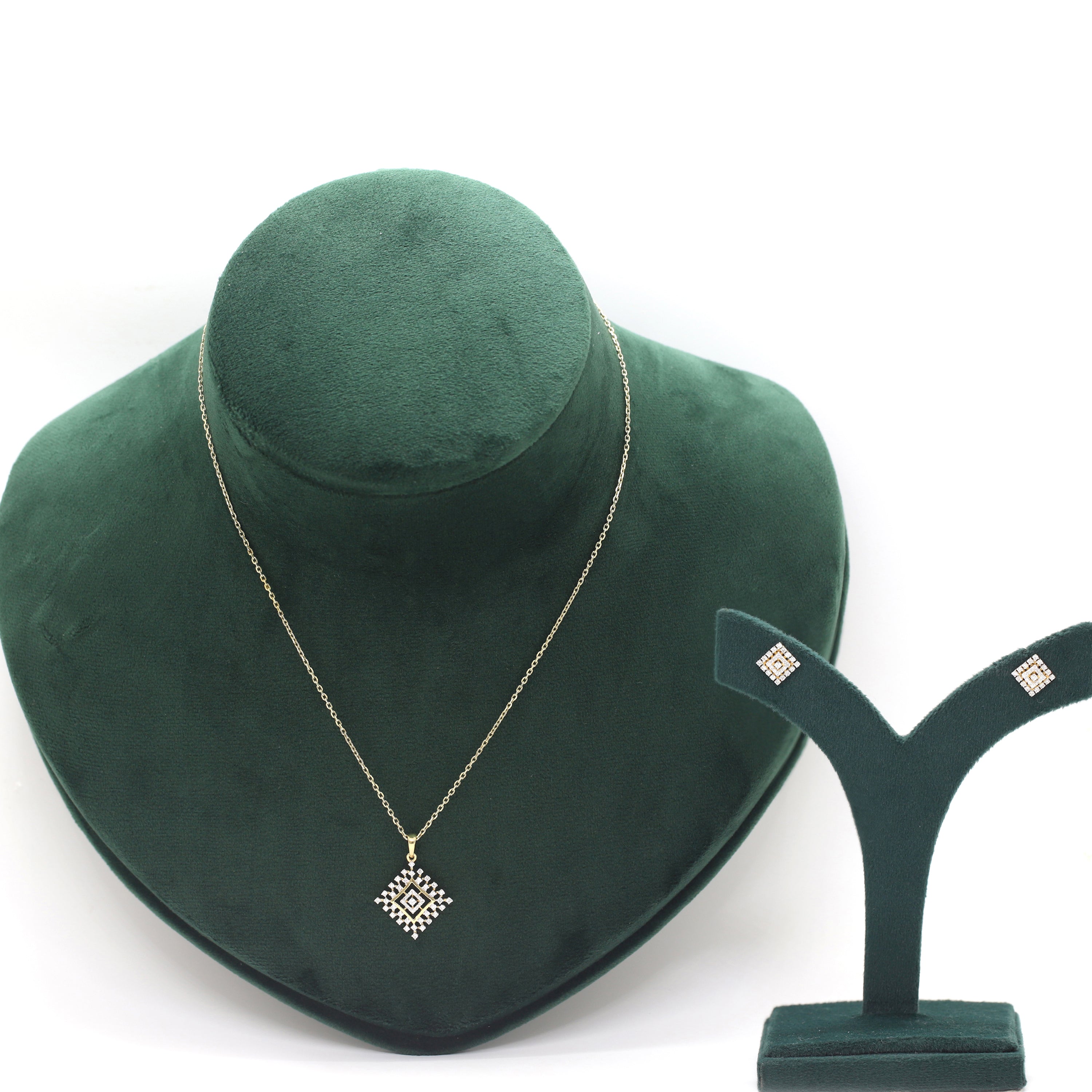 Golden Bloom Round Diamond Pendant with Earrings Set