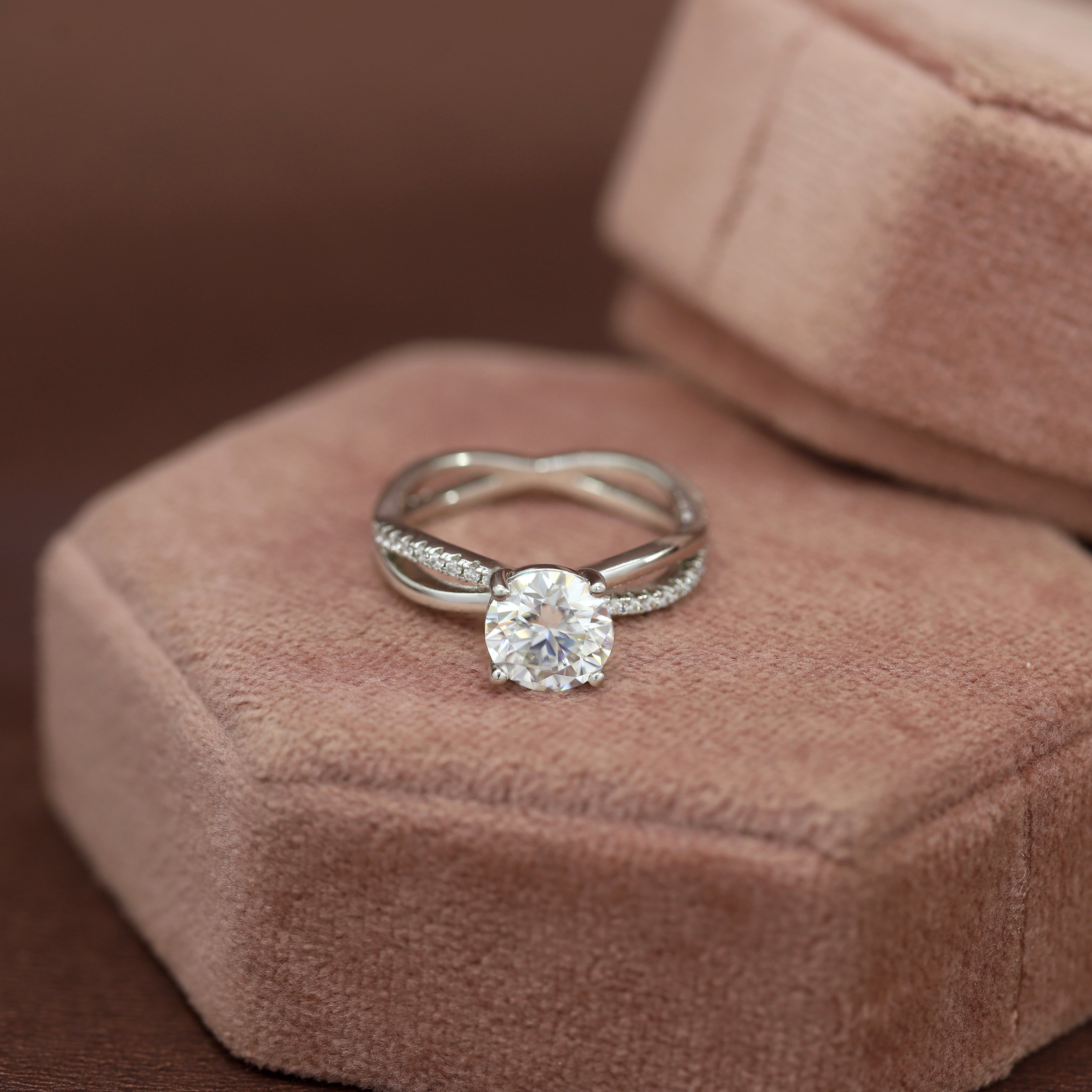 Pure Brilliance – Custom Round White Diamond Ring