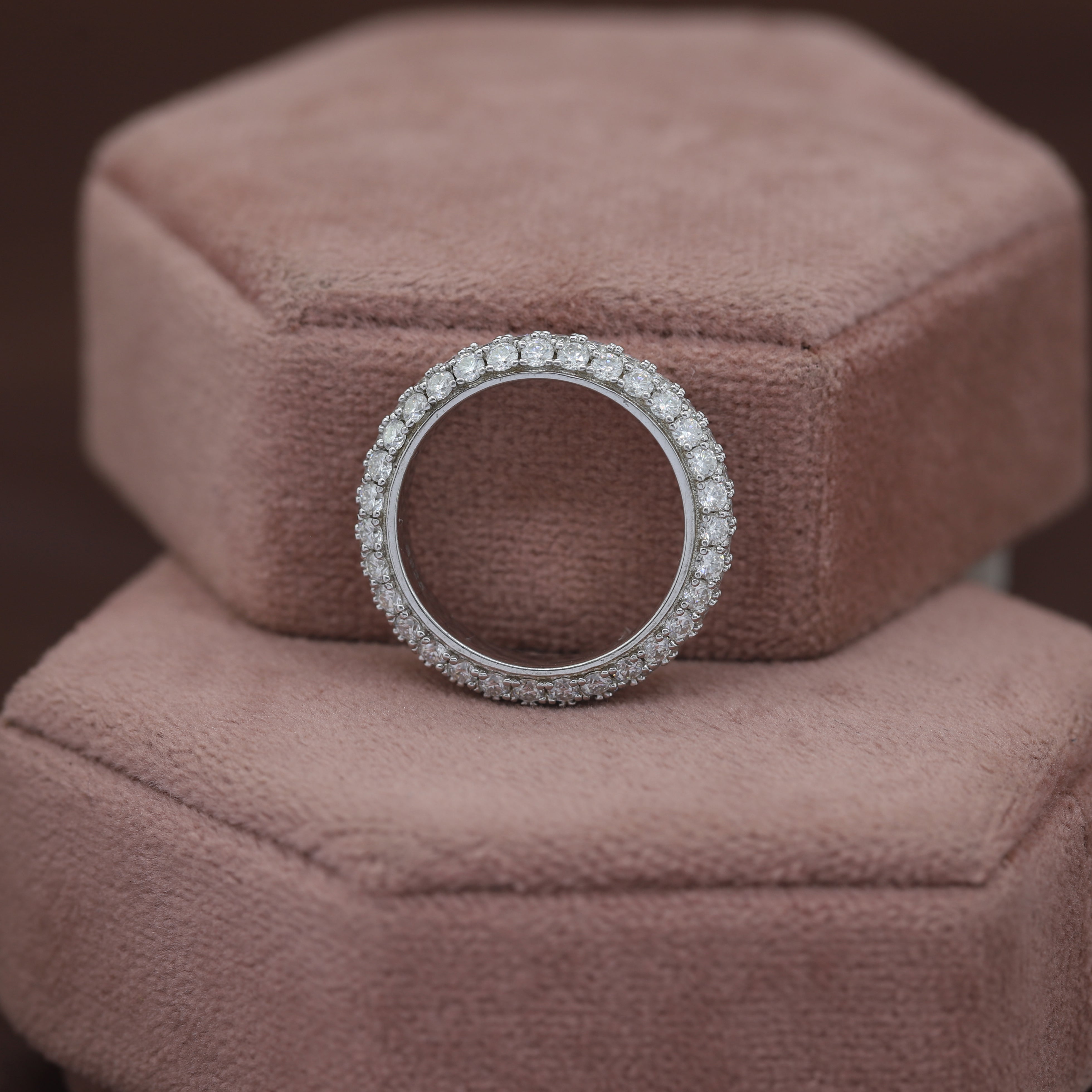 Wear Your Promise- White Gold Band with Round Diamond