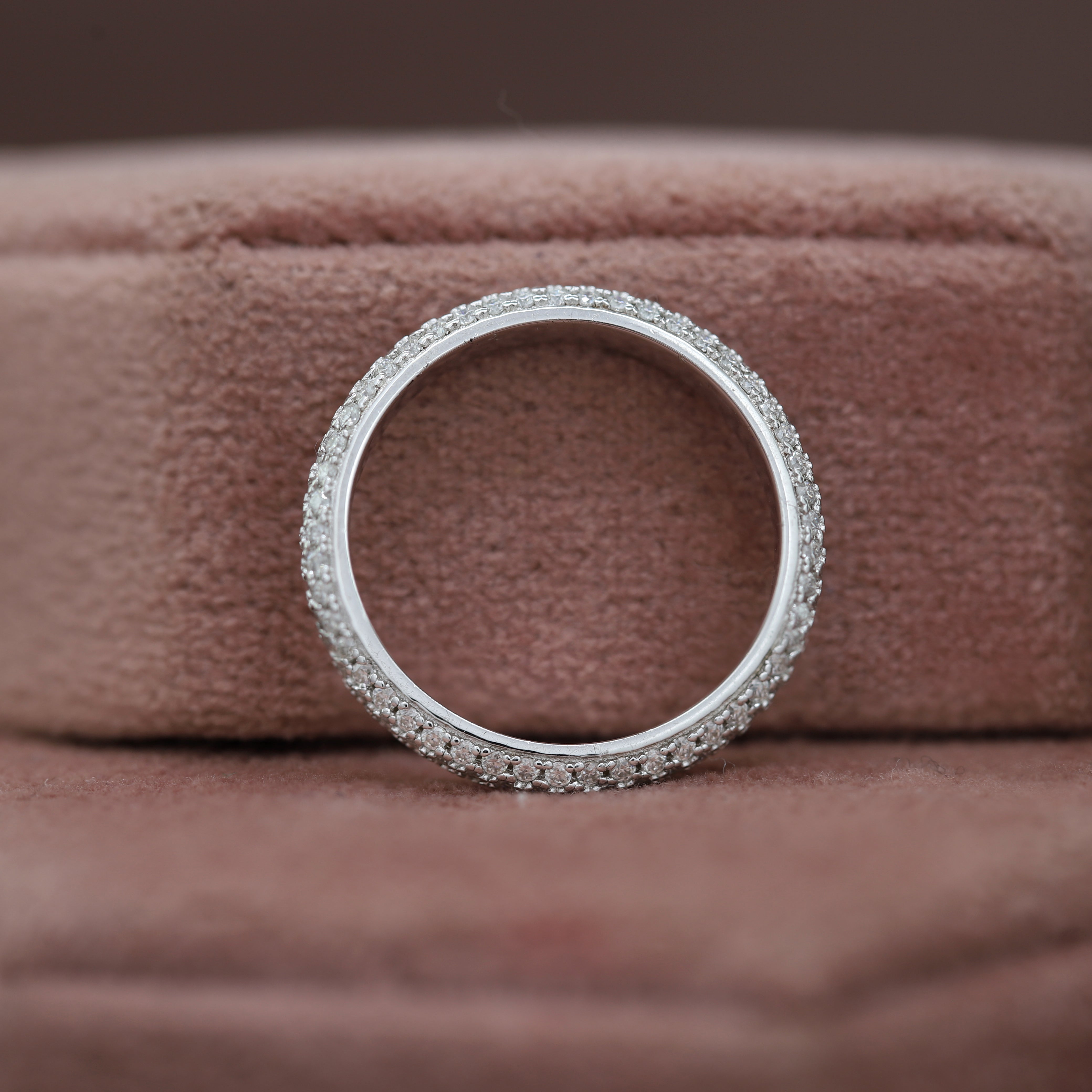 Line of Light- White Gold Band with Round Diamond