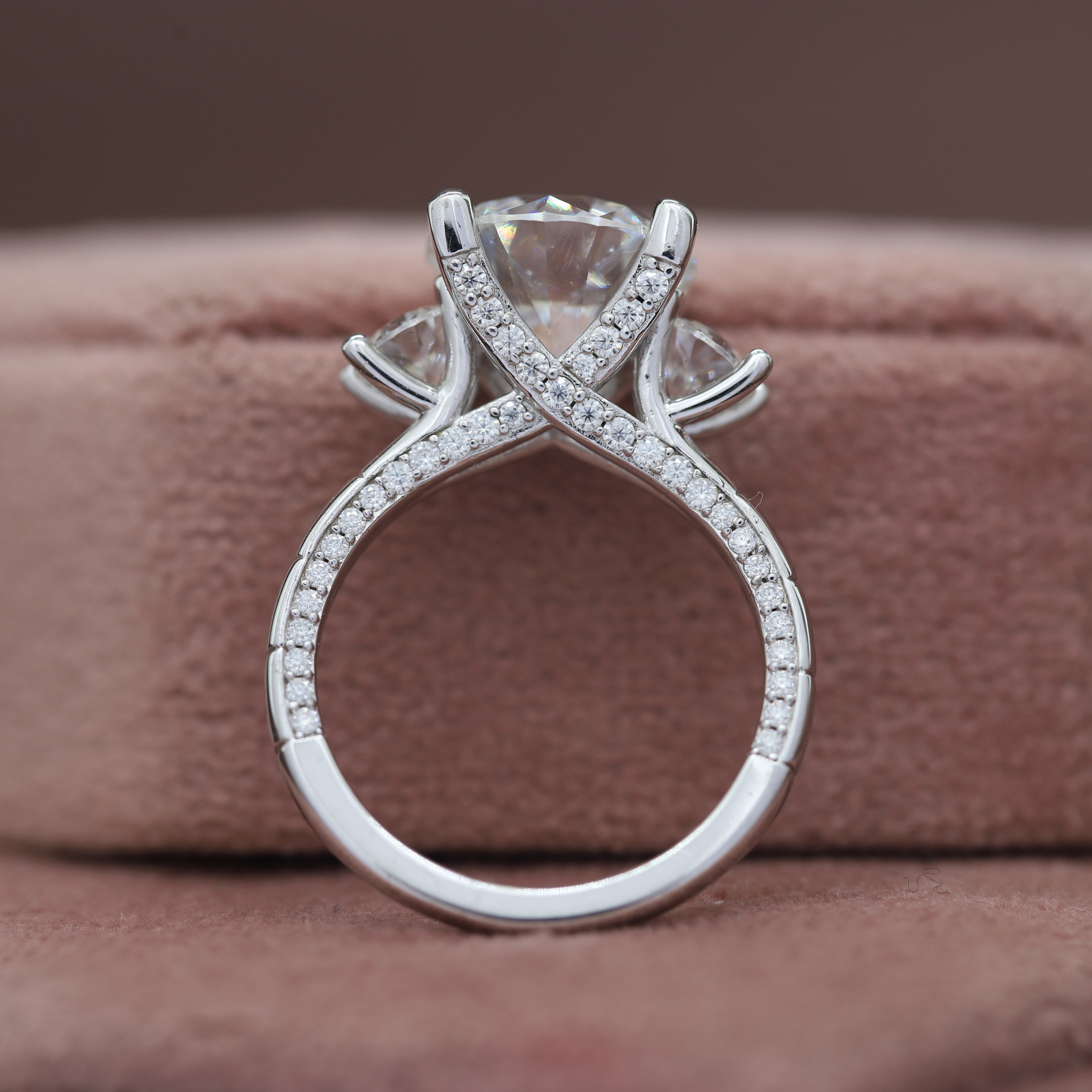 Hold Forever Close- White Gold Band with Round White Diamond