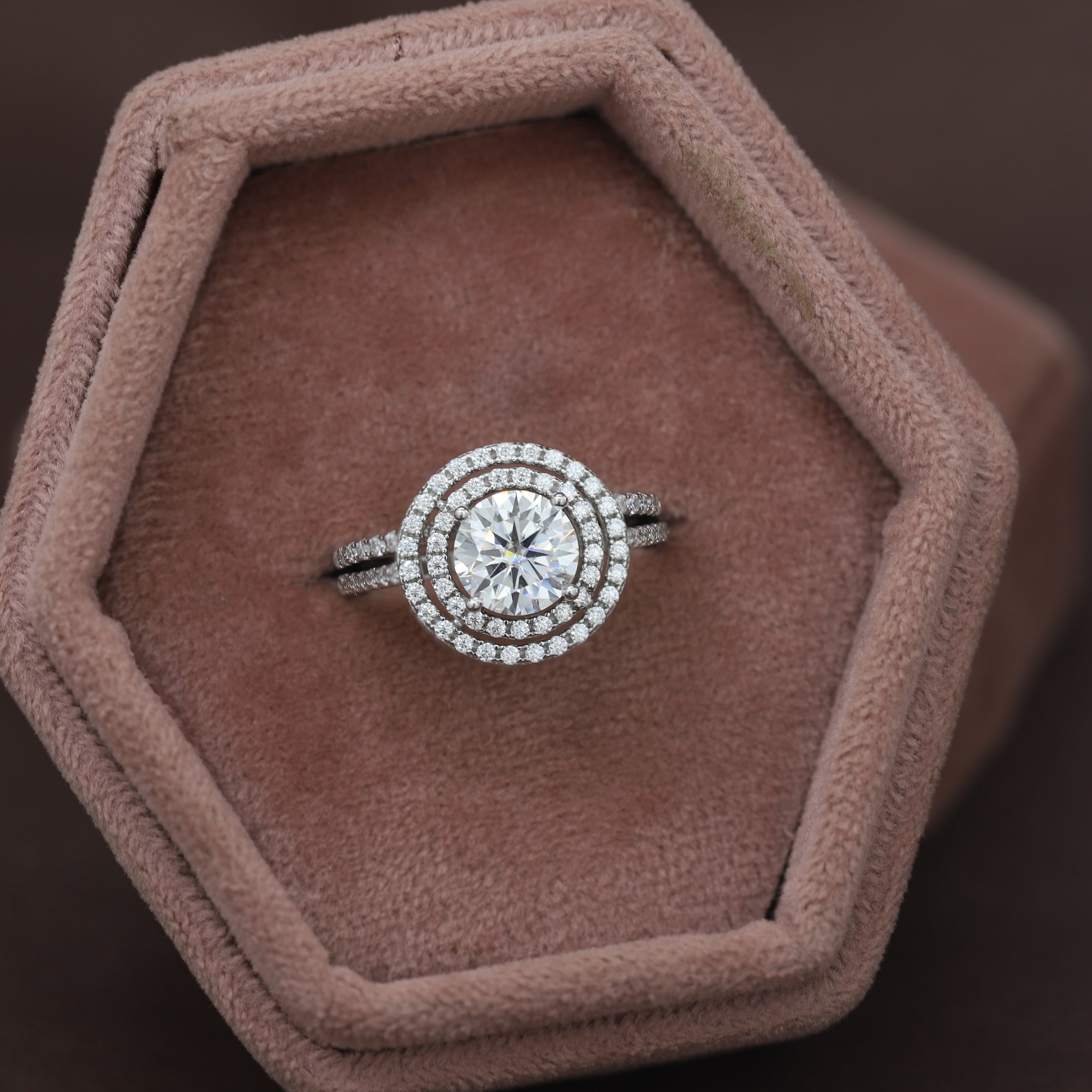 The Classic Promise – Custom Round White Diamond Ring With Band