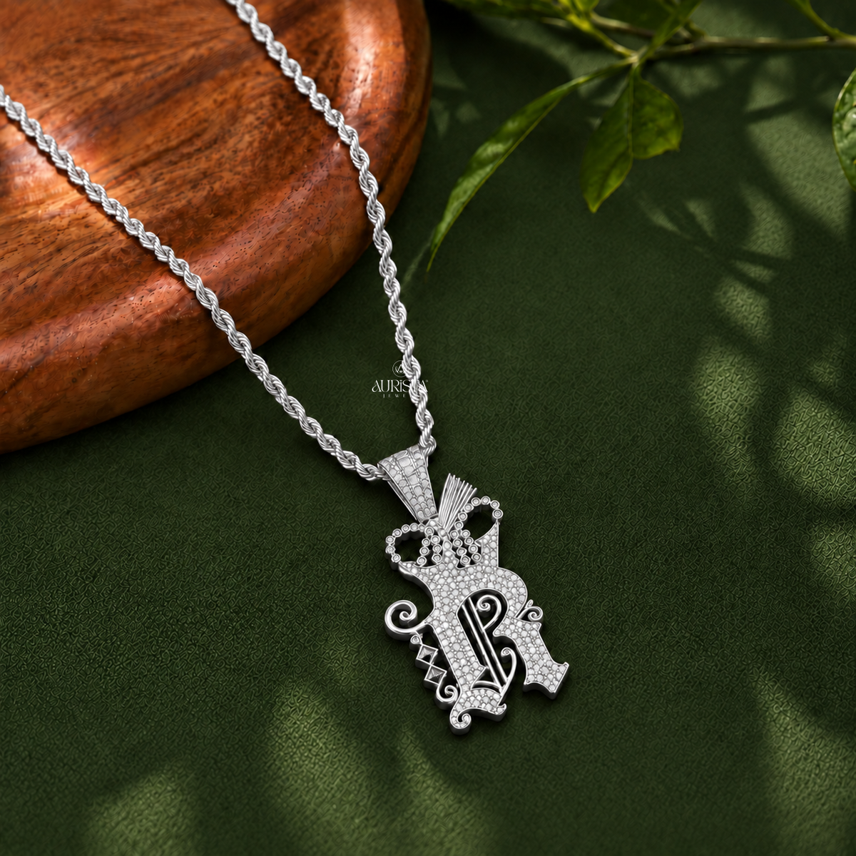 Letter R Crown Pendant Moissanite in Diamond Gold Hip Hop Fine Jewelry