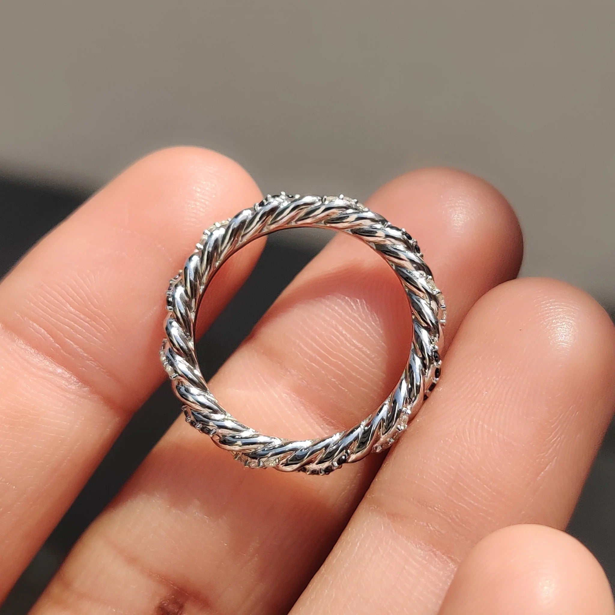 Moissanite Diamond Twisted Rope Band Elegant Stackable Wedding Ring