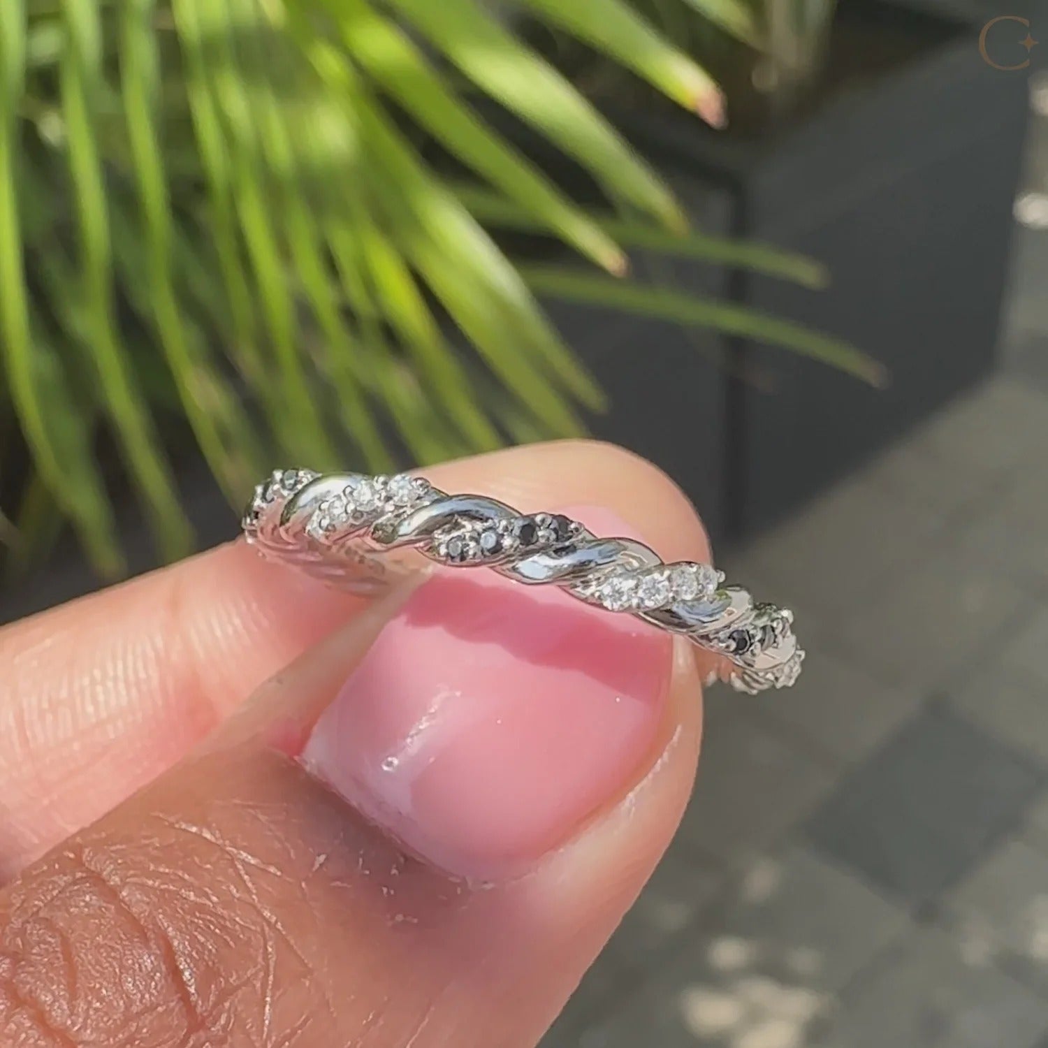 Moissanite Diamond Twisted Rope Band Elegant Stackable Wedding Ring