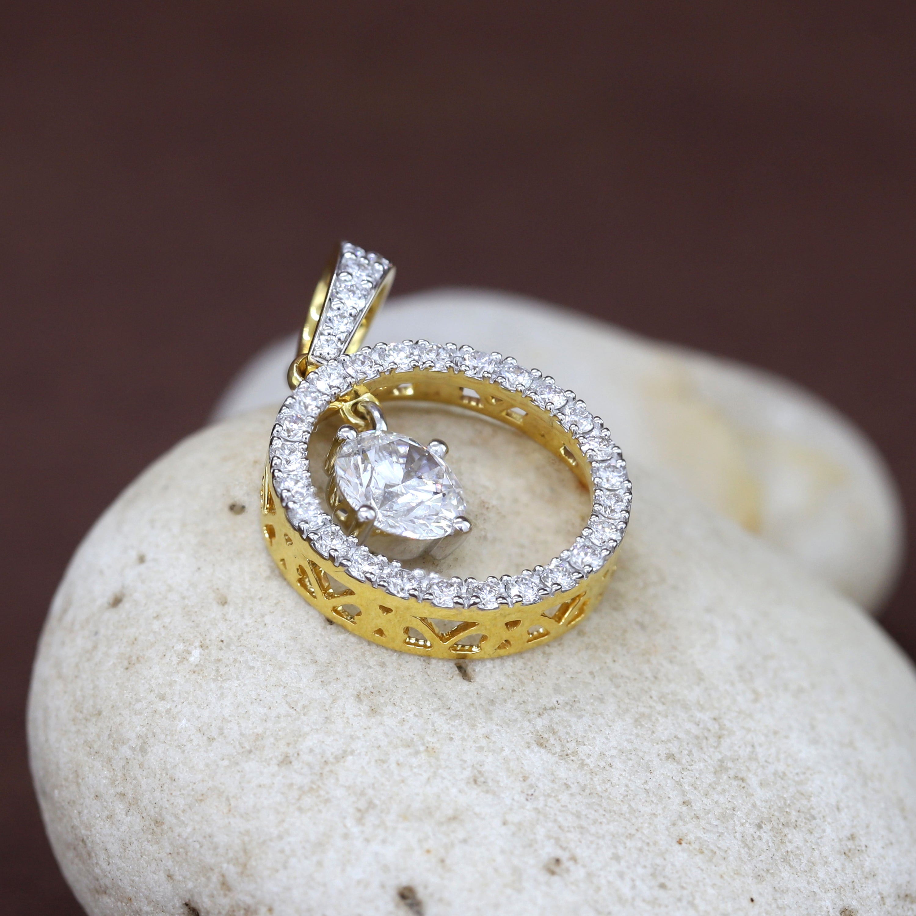 Celestial Glow Solitaire Diamond Pendant in Yellow Gold